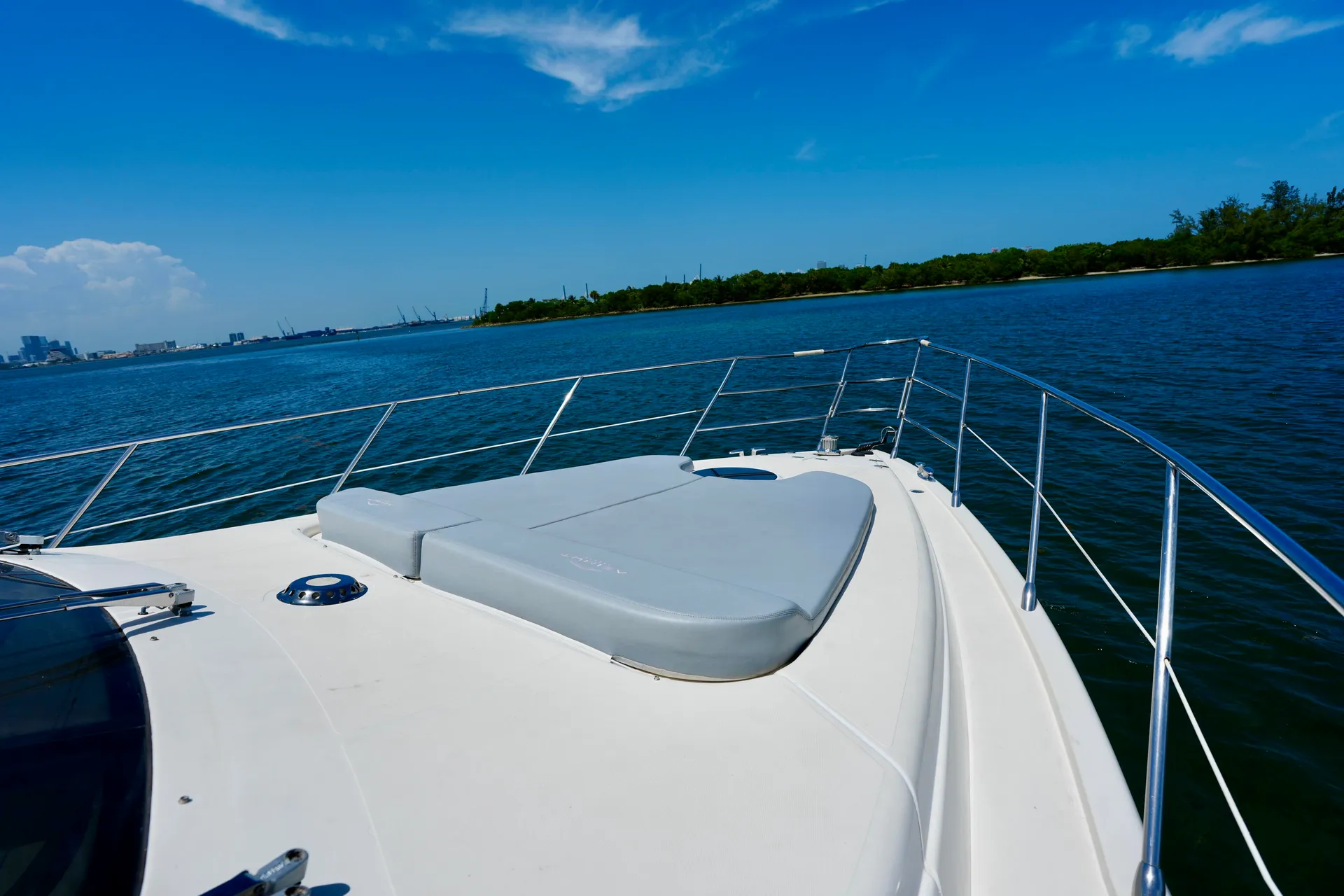 Azimut 60 Flybridge in Miami, FL — photo 4