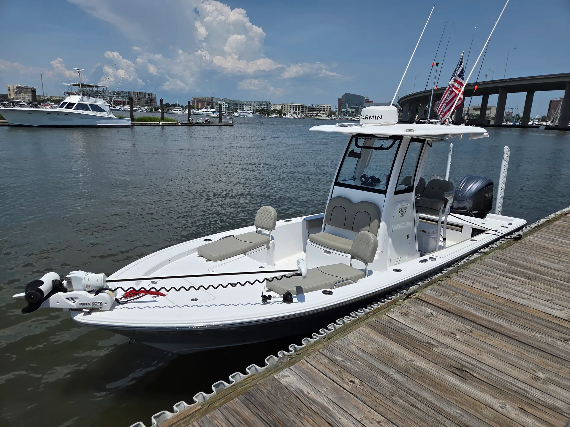 SPORTSMAN BOATS MASTERS 247 BAY BOAT in Charleston, SC — photo 2