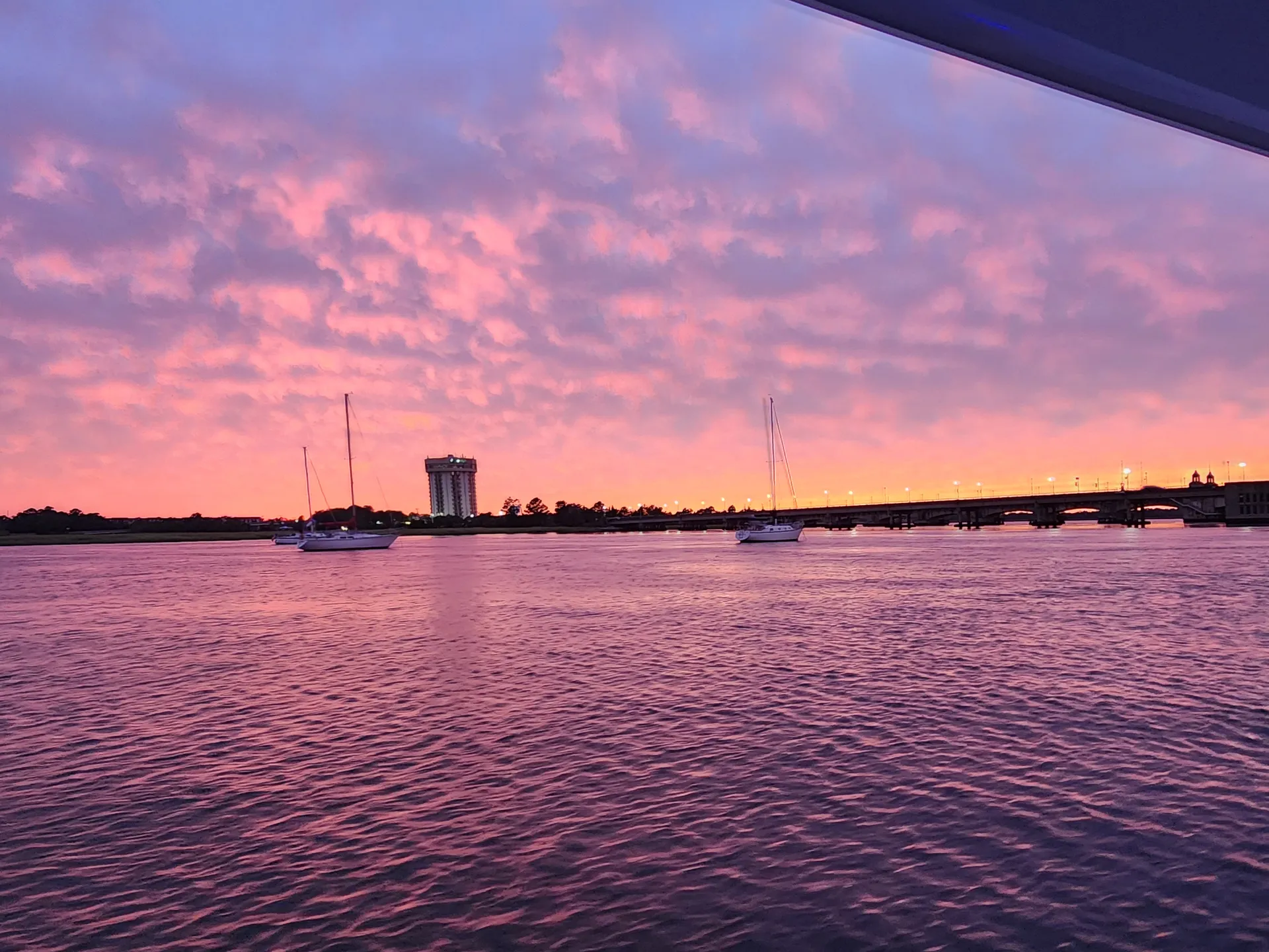 SPORTSMAN BOATS MASTERS 247 BAY BOAT in Charleston, SC — photo 8