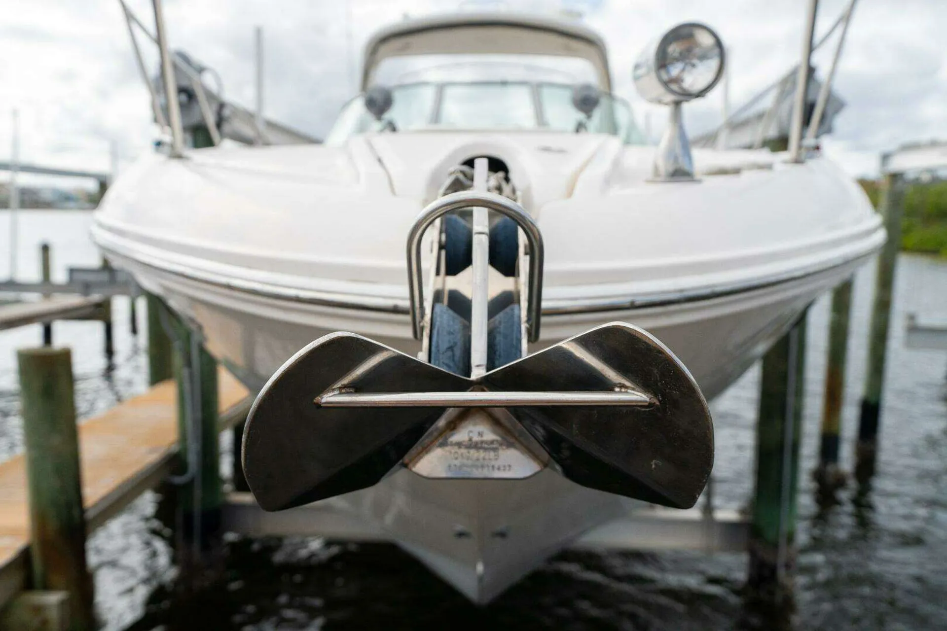 SEA RAY BOATS 330 SUNDANCER in Brooklyn, NY — photo 6