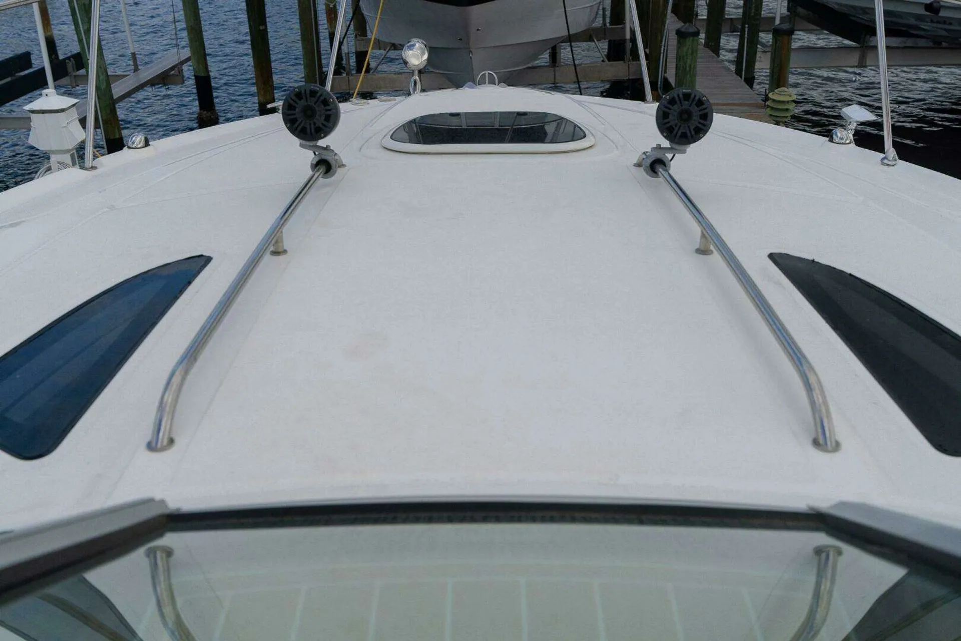 SEA RAY BOATS 330 SUNDANCER in Brooklyn, NY — photo 8