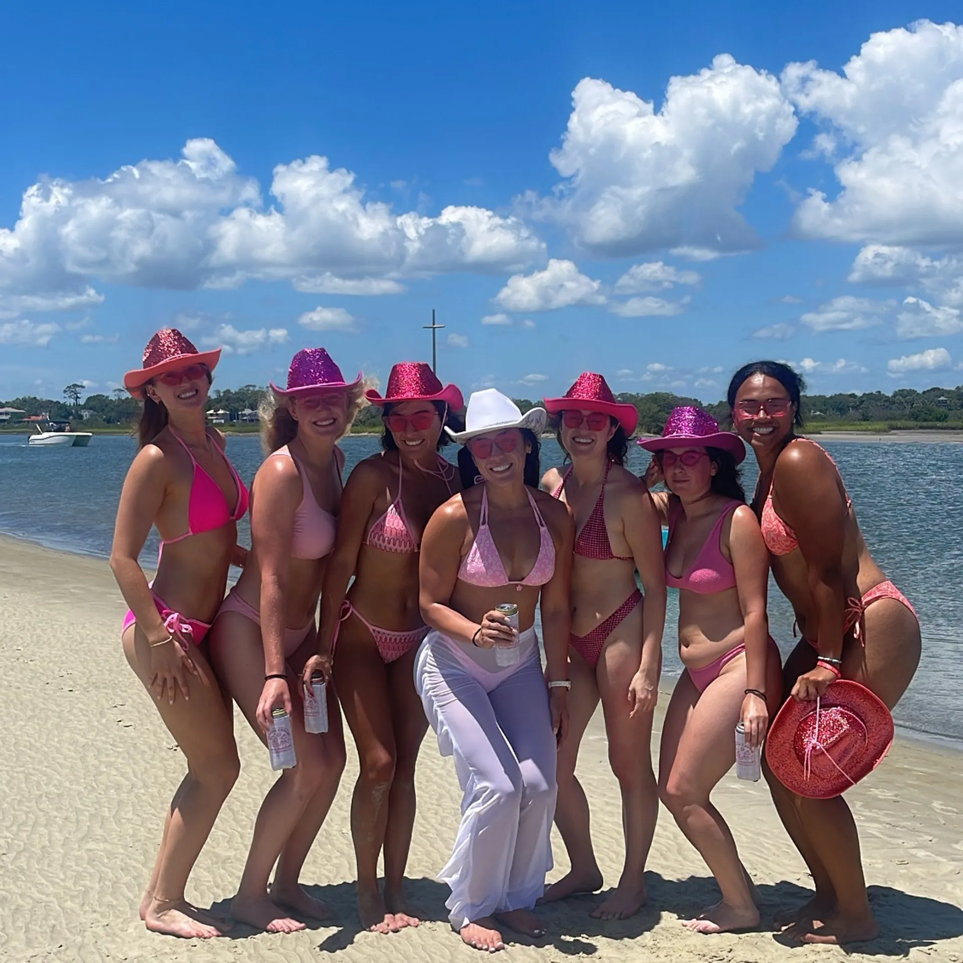 Sun Tracker-Private Tours|Sandbar Day|Bachelorette | Bachelor|Families