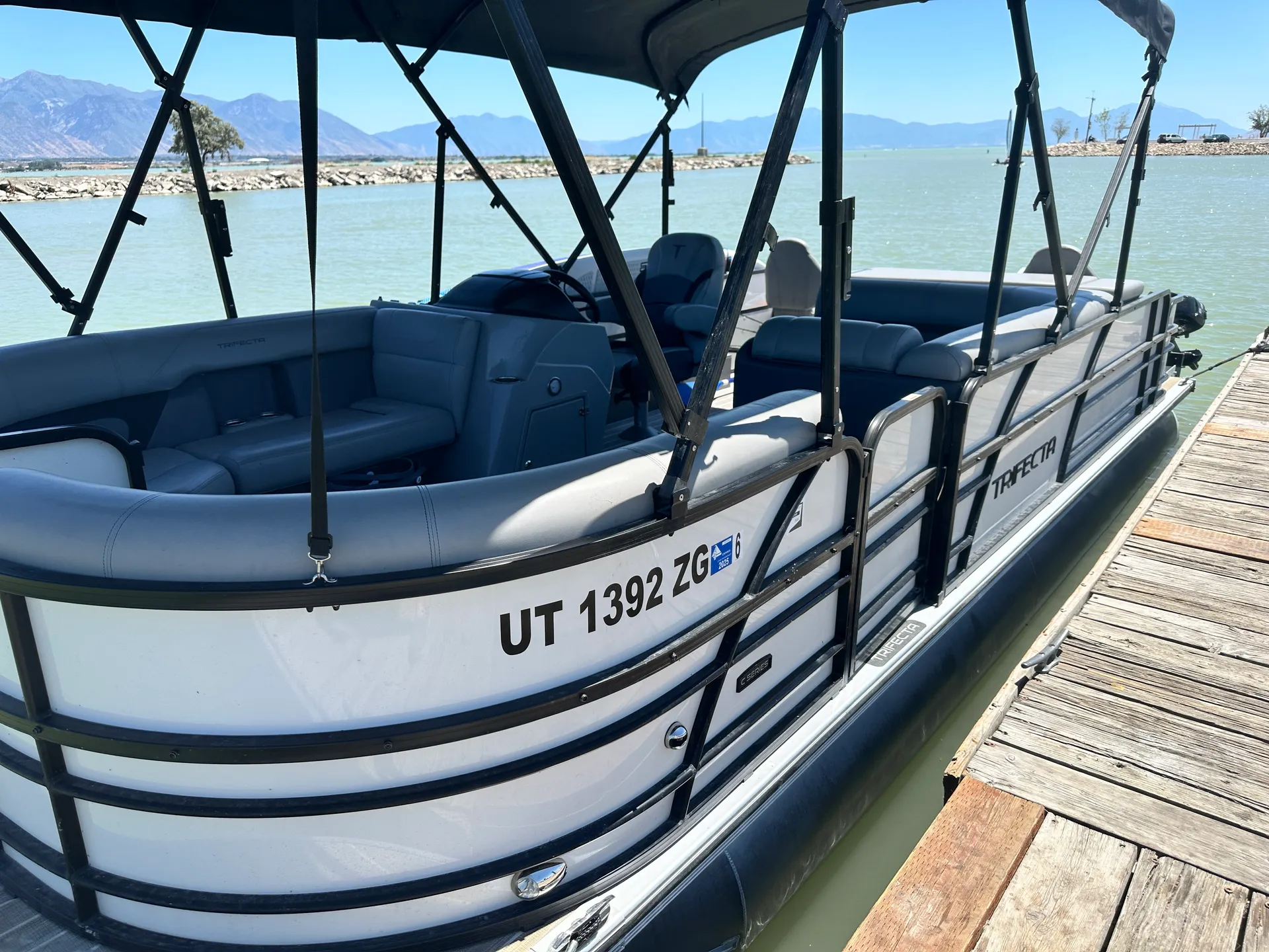 TRIFECTA PONTOONS 24RFC CS in American Fork, UT — photo 3