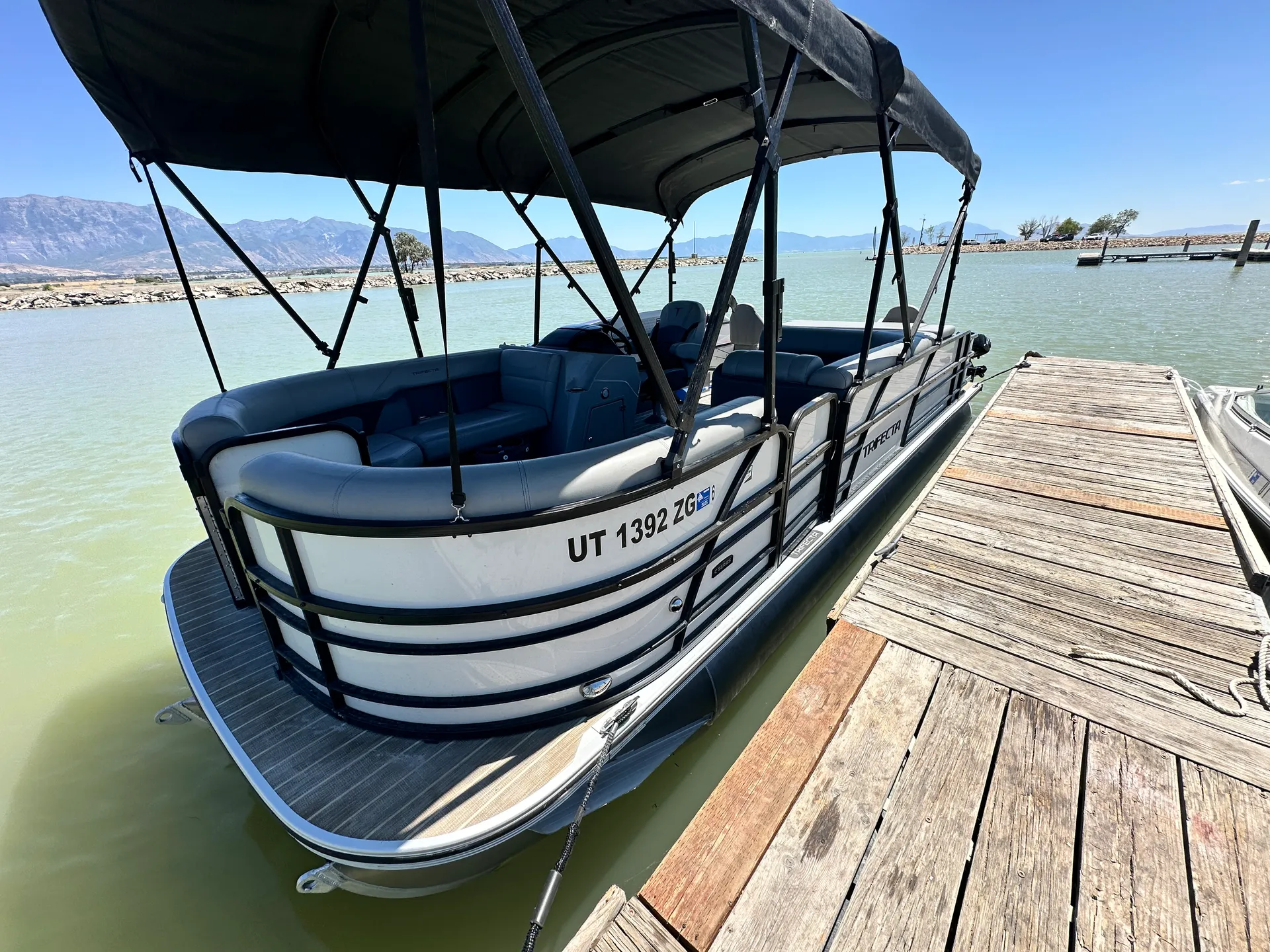 TRIFECTA PONTOONS 24RFC CS in American Fork, UT — photo 6