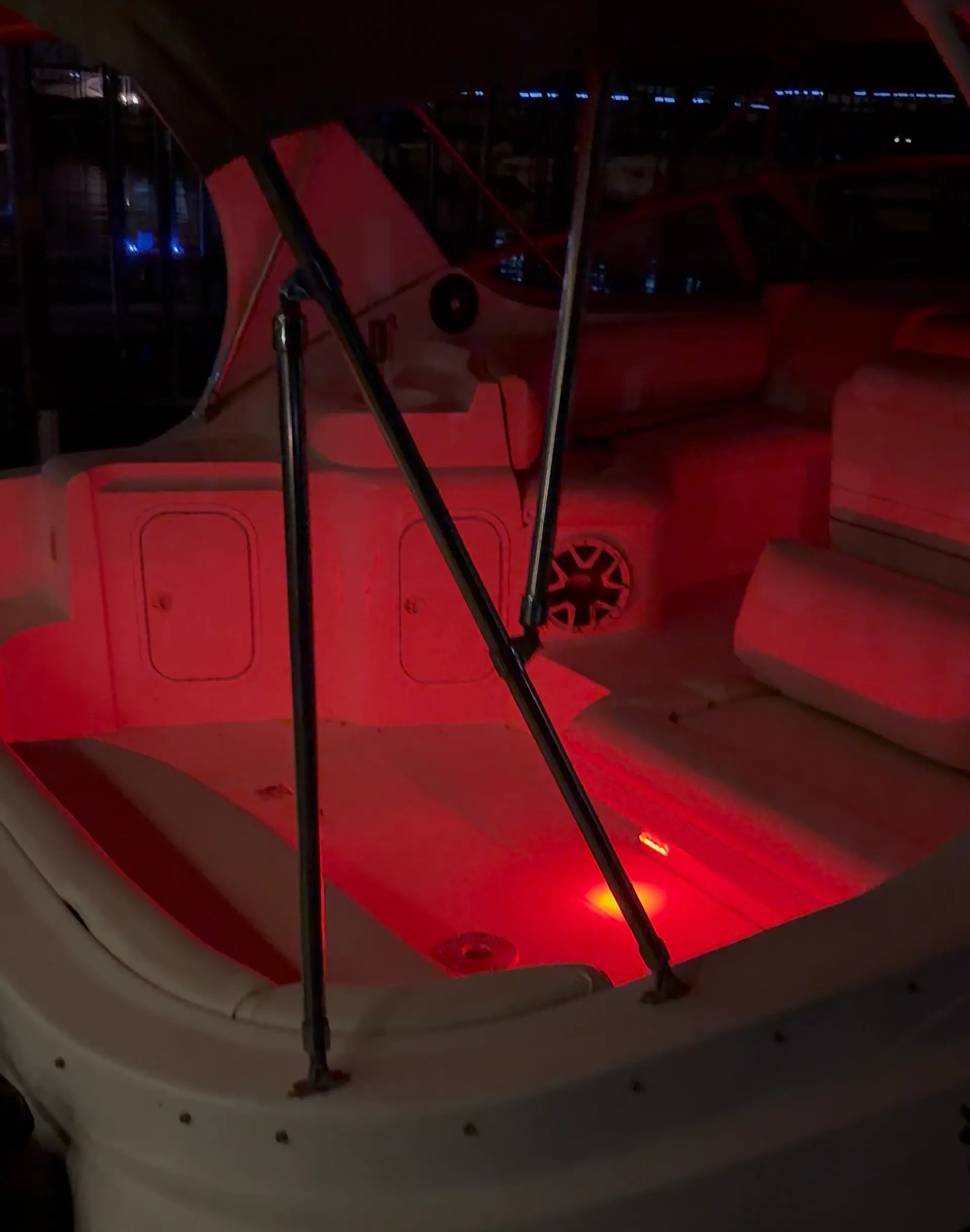CRUISERS YACHTS 3375 Esprit in Lewisville, TX — photo 6
