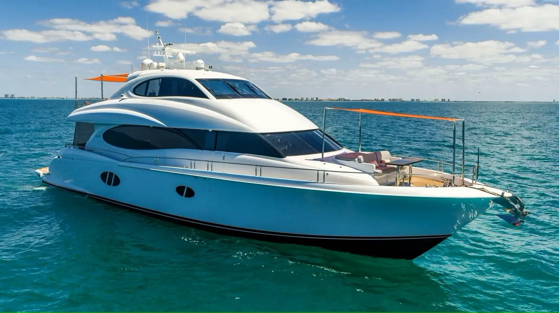 Lazzara Motor Yacht in Key West, FL — photo 2