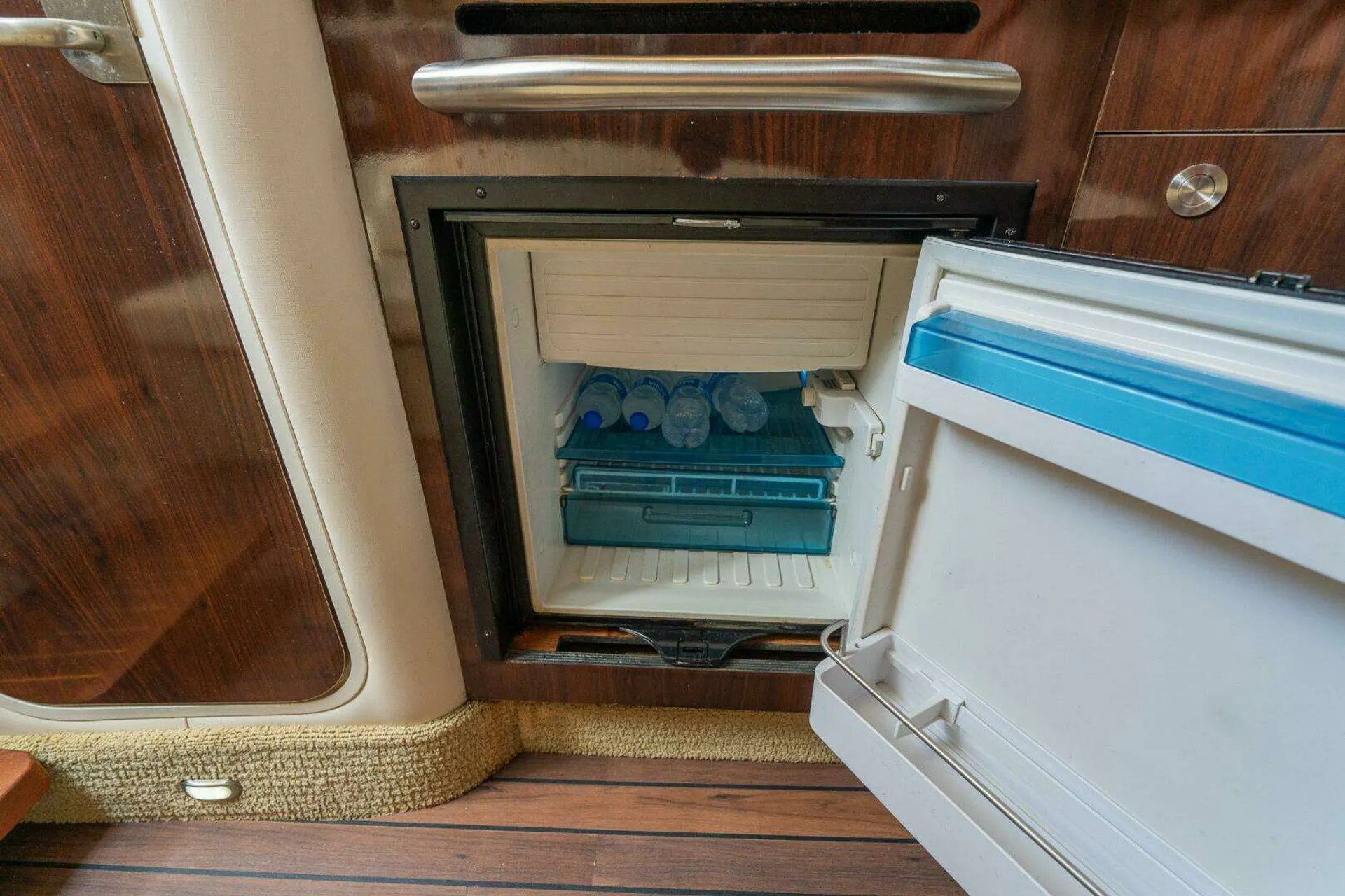 Luxury Sea Ray  Sundancer | Twin 6.2L MerCruisers | Premium Sound | AC