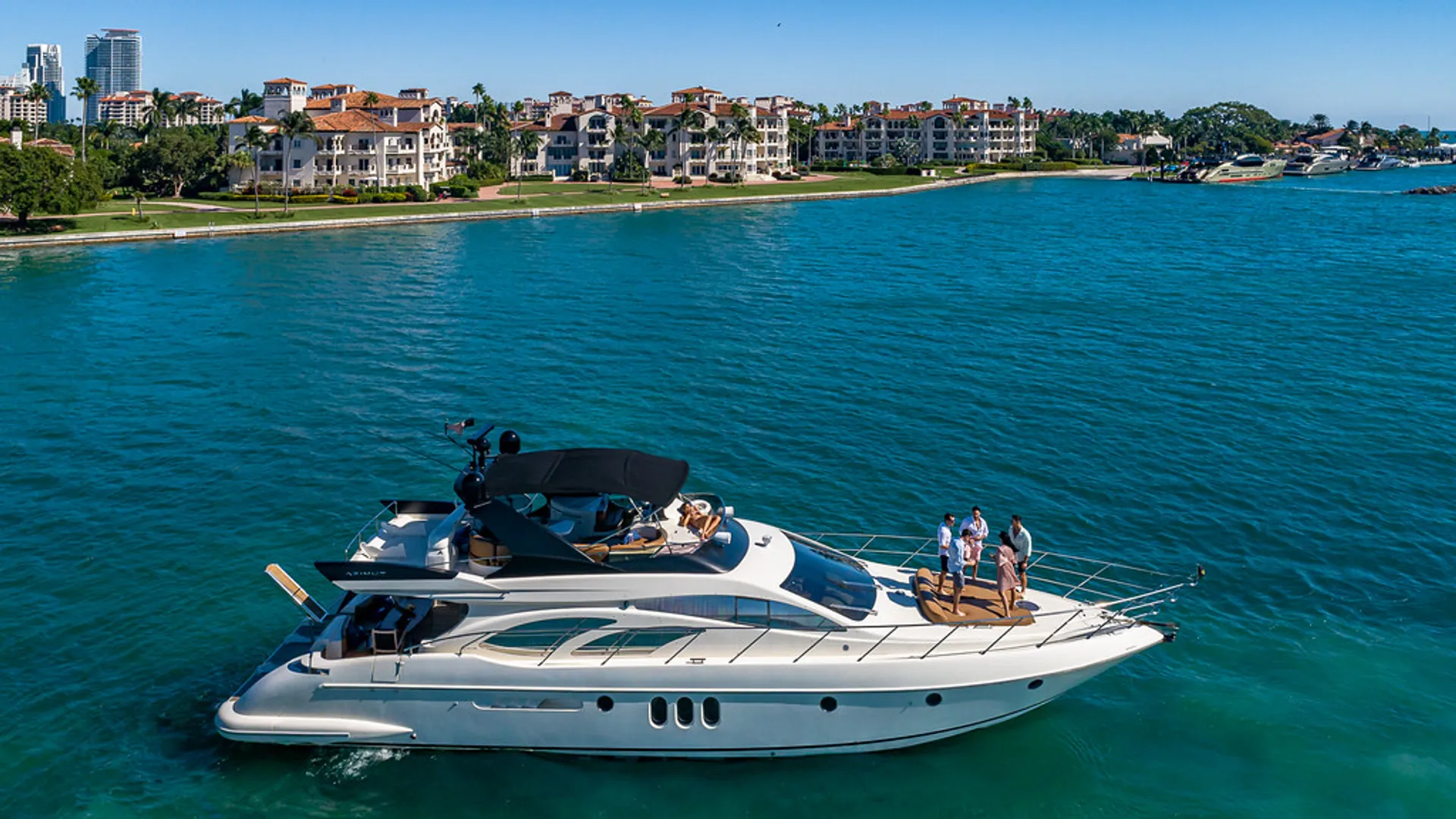 70' AZIMUT DREAM III YACHT EXPERIENCE 