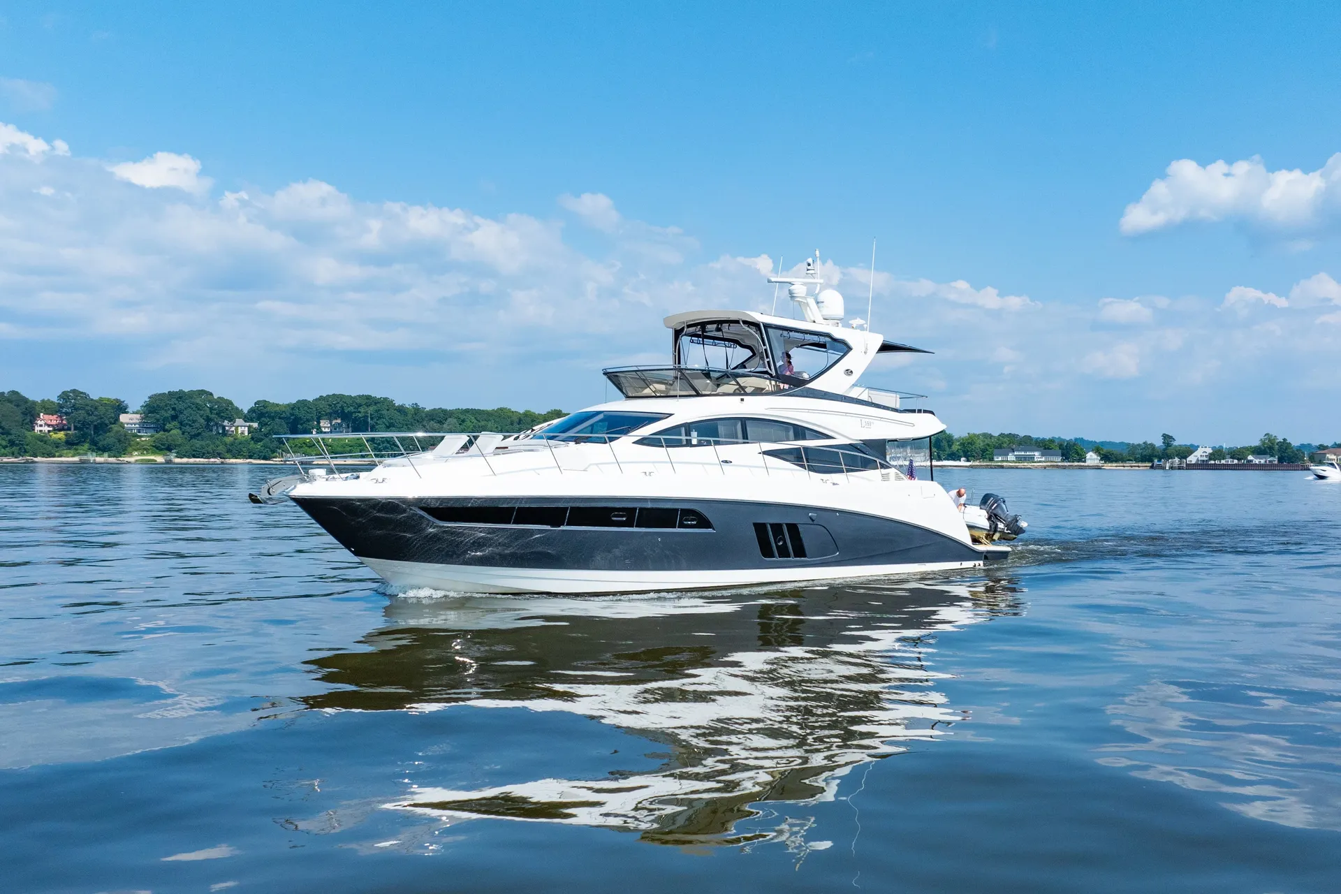 Sea Ray Boats L590 Fly in Port Washington, NY — photo 3