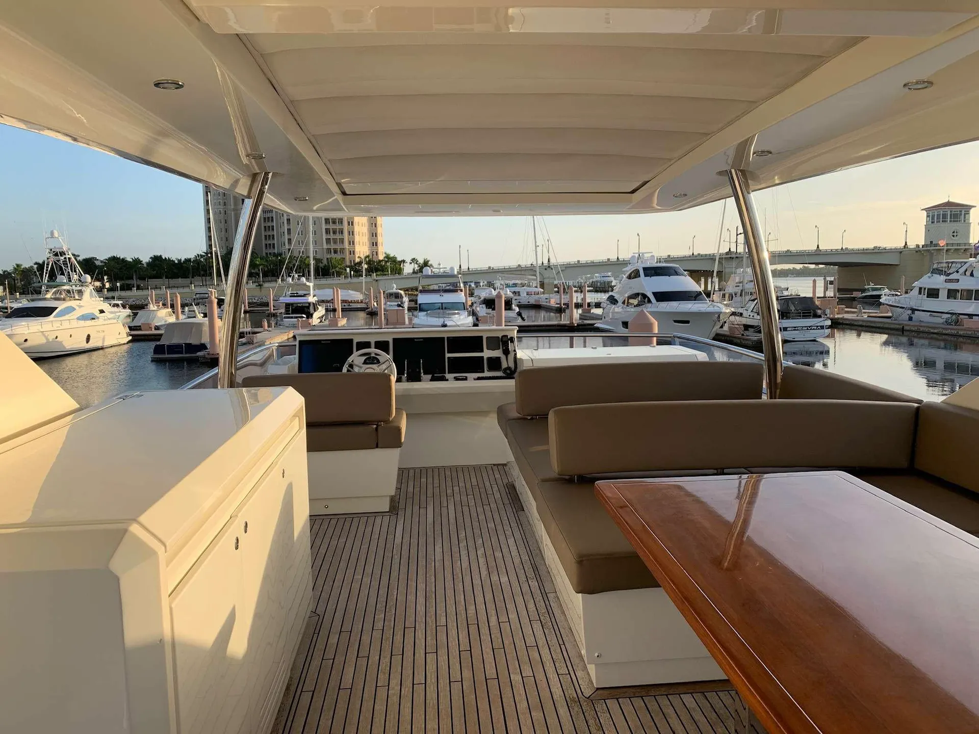 Prestige 750 in Palm Beach, FL — photo 2