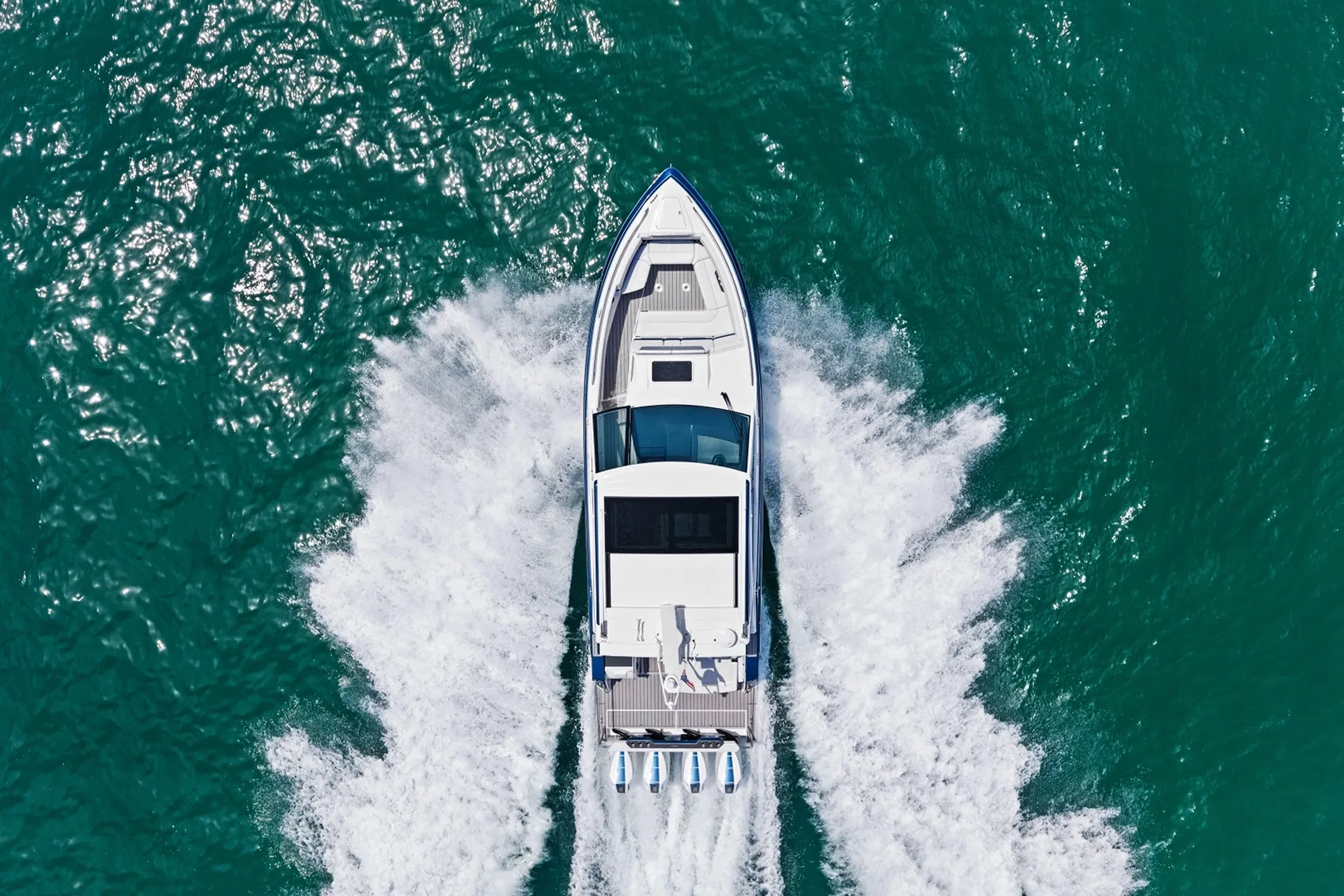 FORMULA BY THUNDERBIRD 400 SUPER SPORT CROSSOVER in Fort Lauderdale, FL — photo 9