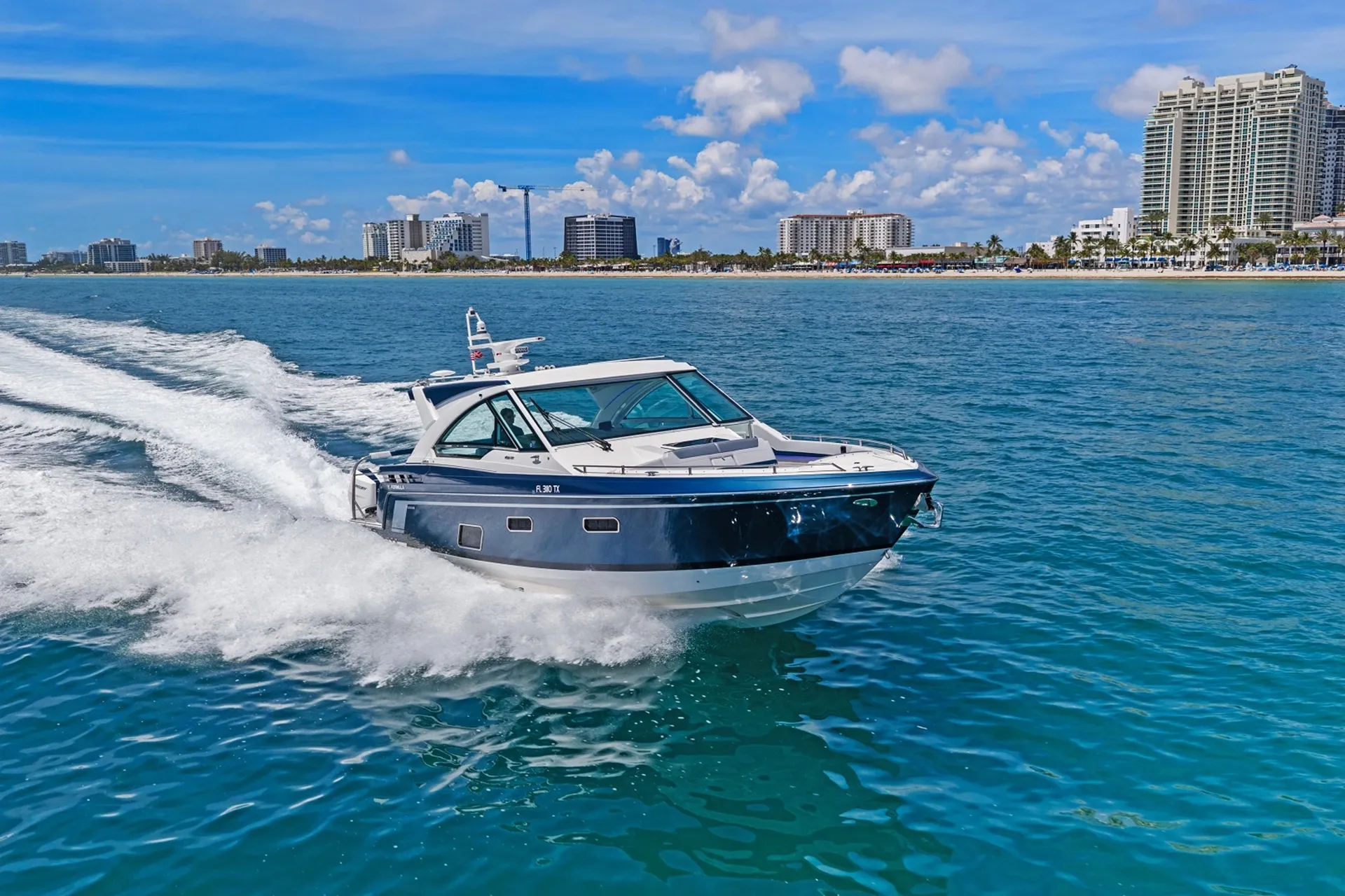 FORMULA BY THUNDERBIRD 400 SUPER SPORT CROSSOVER in Fort Lauderdale, FL — photo 6