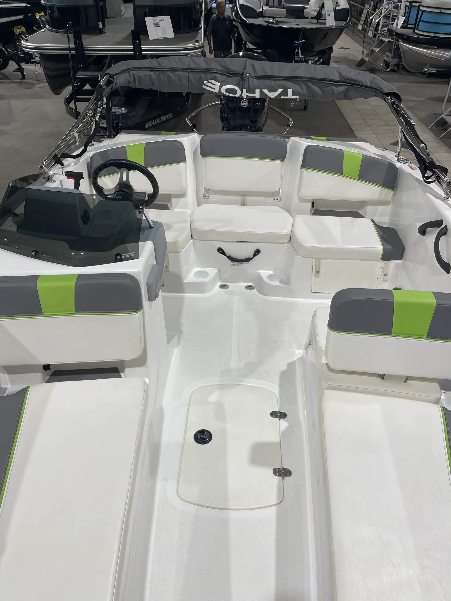 TAHOE BY TRACKER MARINE T18 in Paola, KS — photo 2