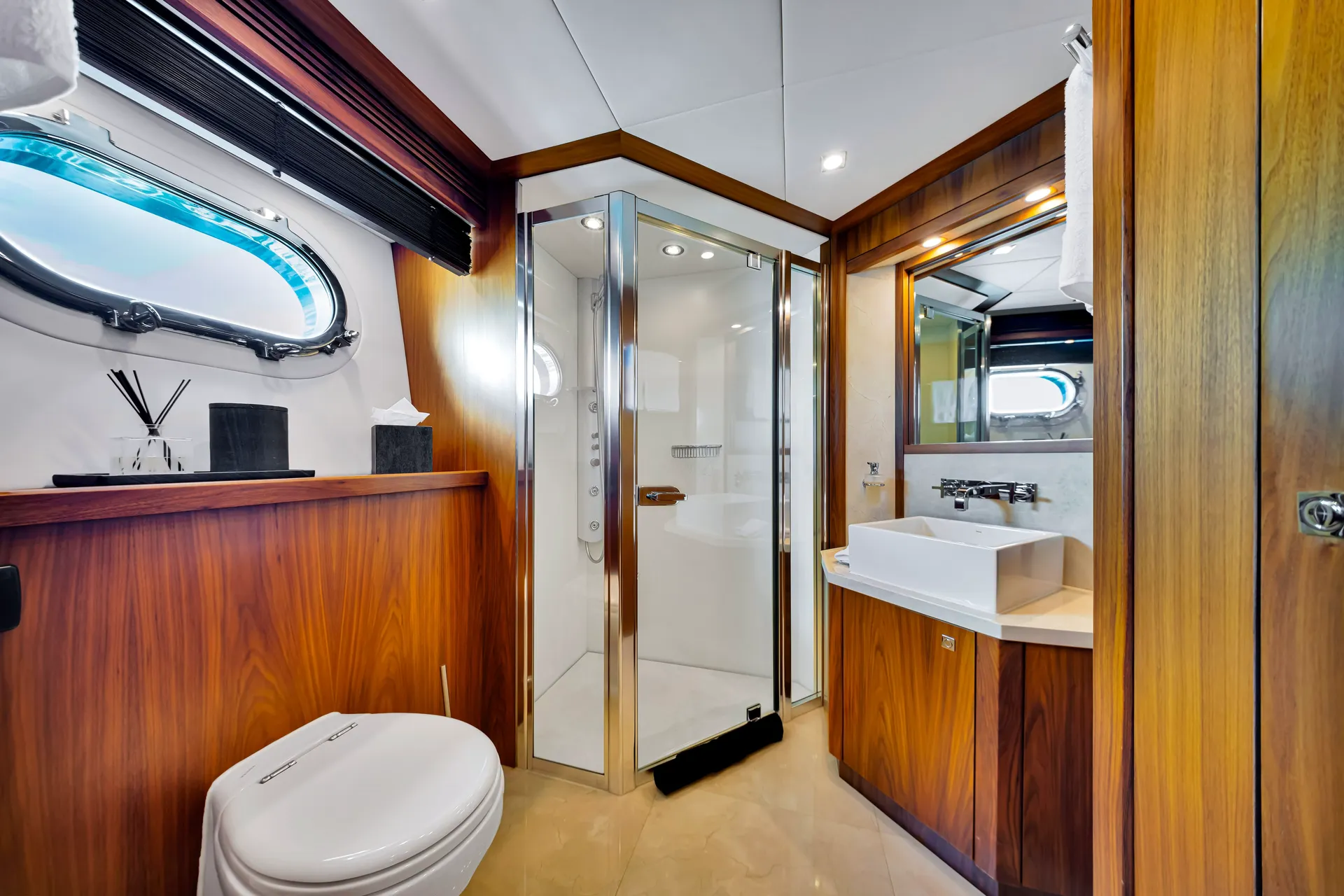 Sunseeker 130 in Miami, FL — photo 8