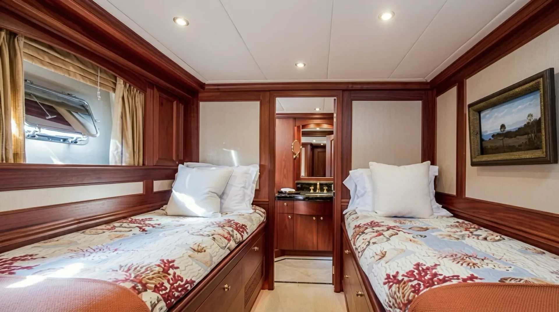 Rayburn Custom Yachts Rayburn Custom 88 in Boca Raton, FL — photo 2