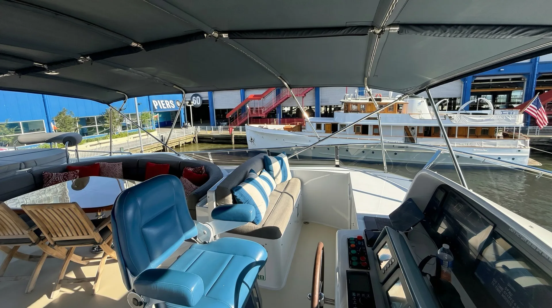 Rayburn Custom Yachts Rayburn Custom 88 in Boca Raton, FL — photo 10