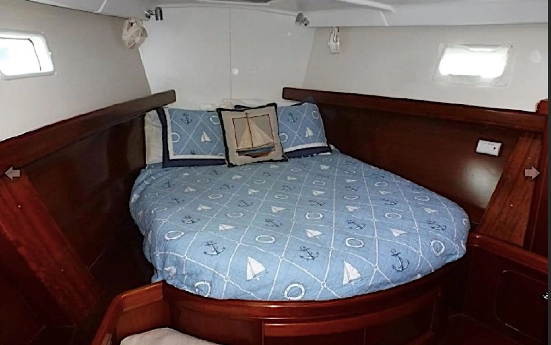 Experience the Magic of Sailing on a 47-Foot Yacht