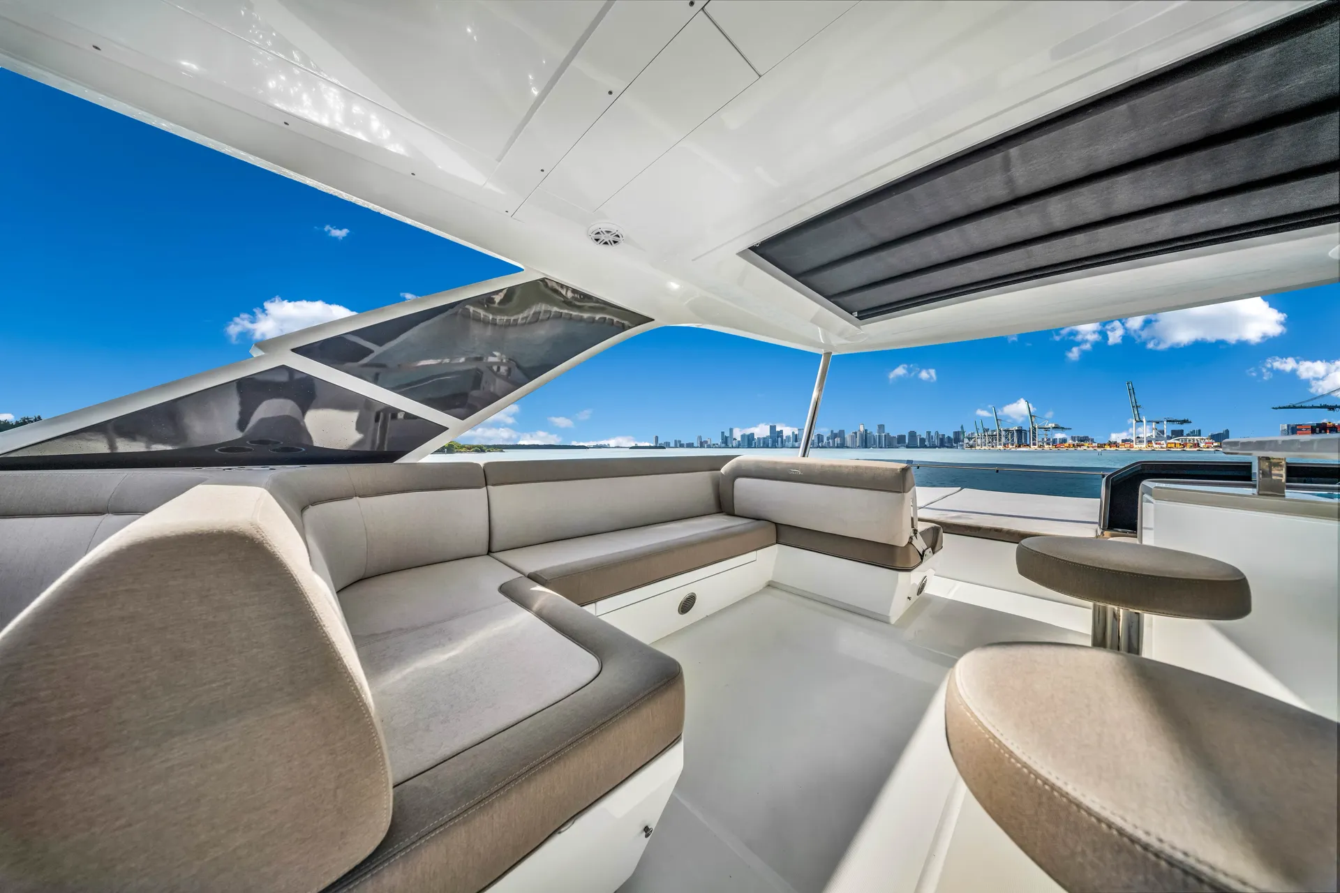 Galeon 640 Flybridge in Sag Harbor, NY — photo 2