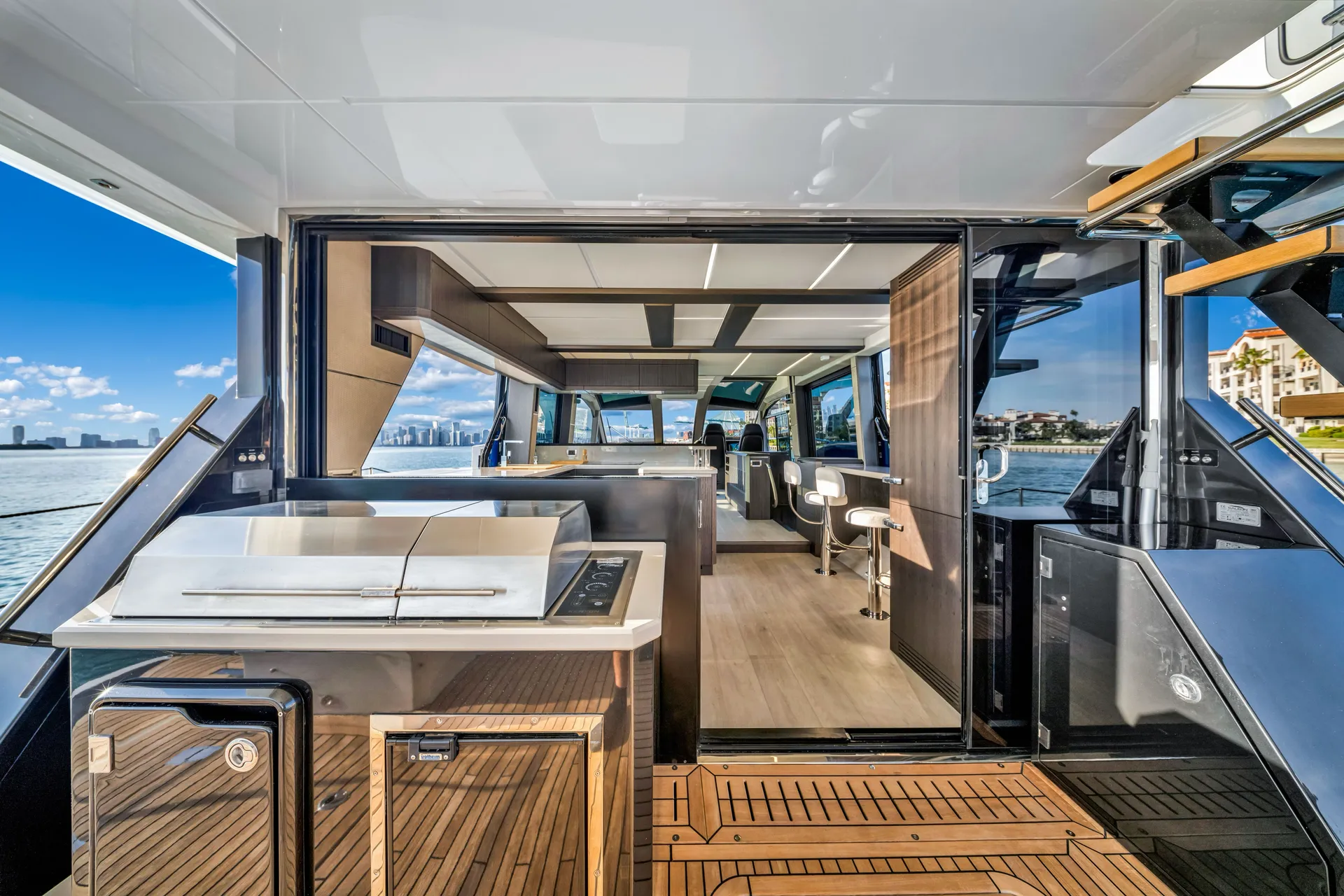 Galeon 640 Flybridge in Sag Harbor, NY — photo 6