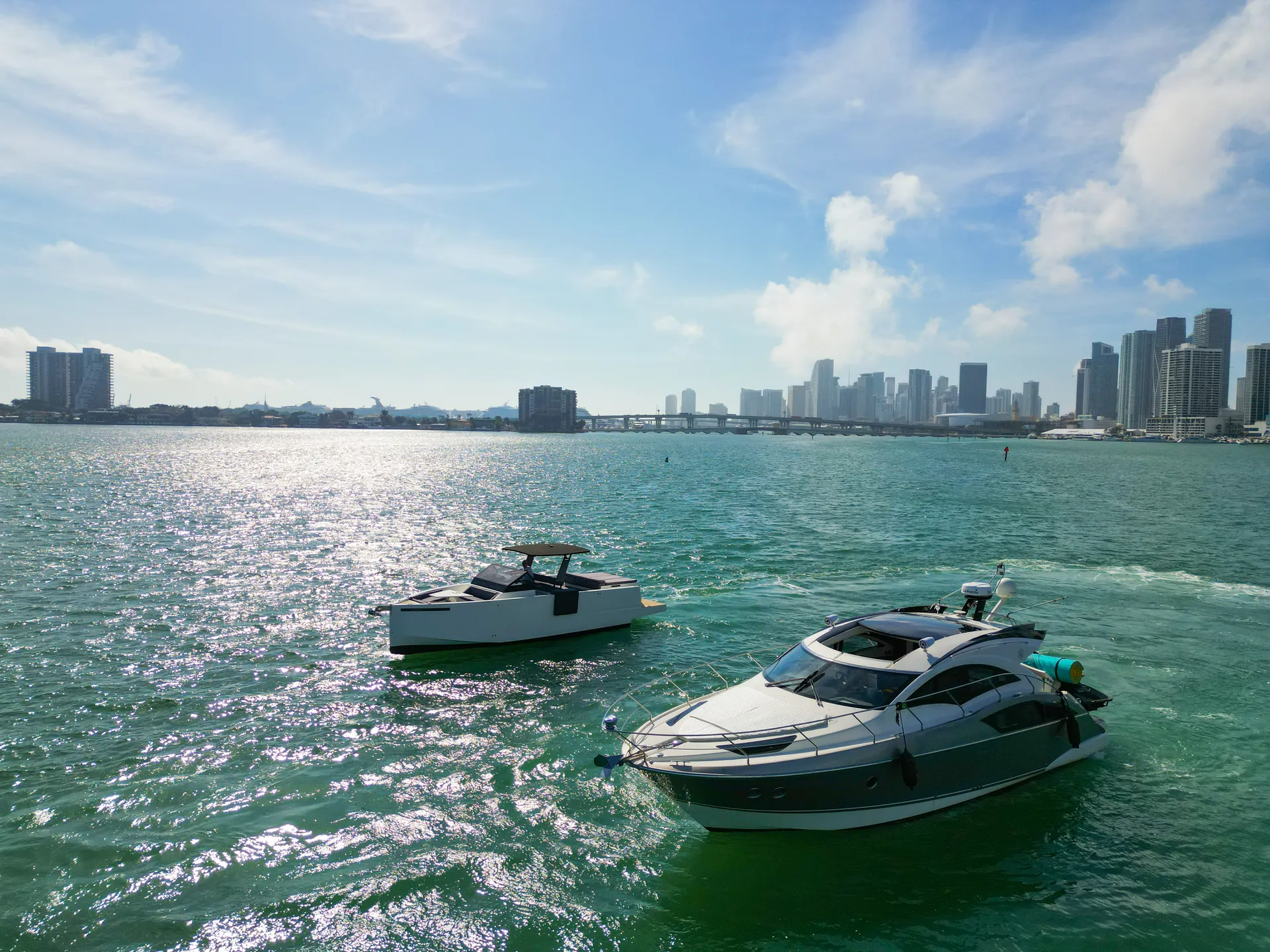 MARQUIS YACHTS 420 SPORT COUPE in Miami, FL — photo 3