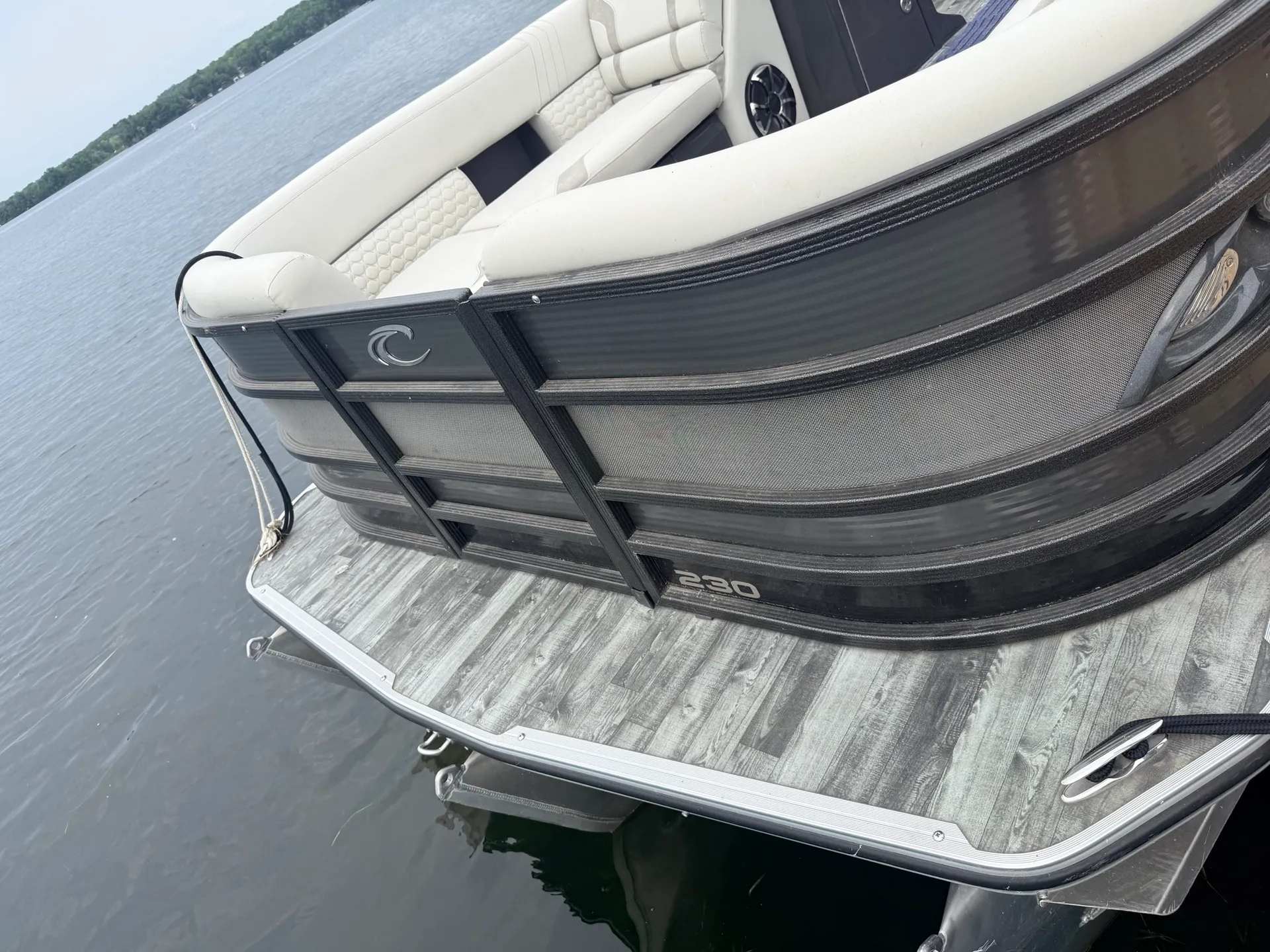 CREST PONTOONS 250 SLR2 CARIBBEAN TRITOON in Balsam Lake, WI — photo 10