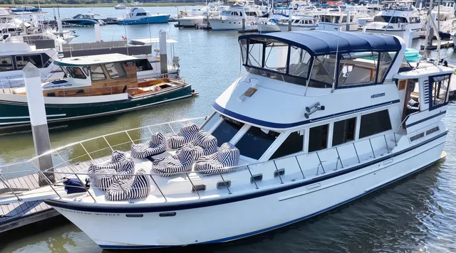 Rent a Jefferson Yachts motor yacht in Charleston, SC near me