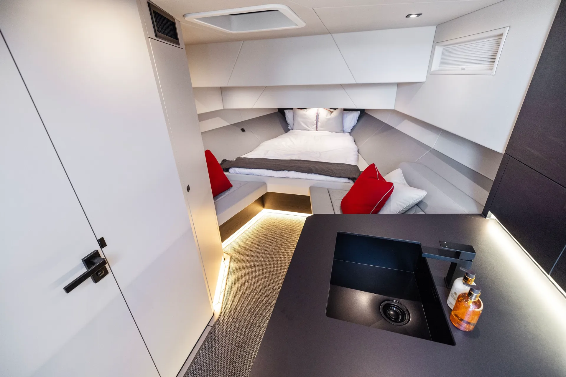 Vanquish 52 in Sag Harbor, NY — photo 5