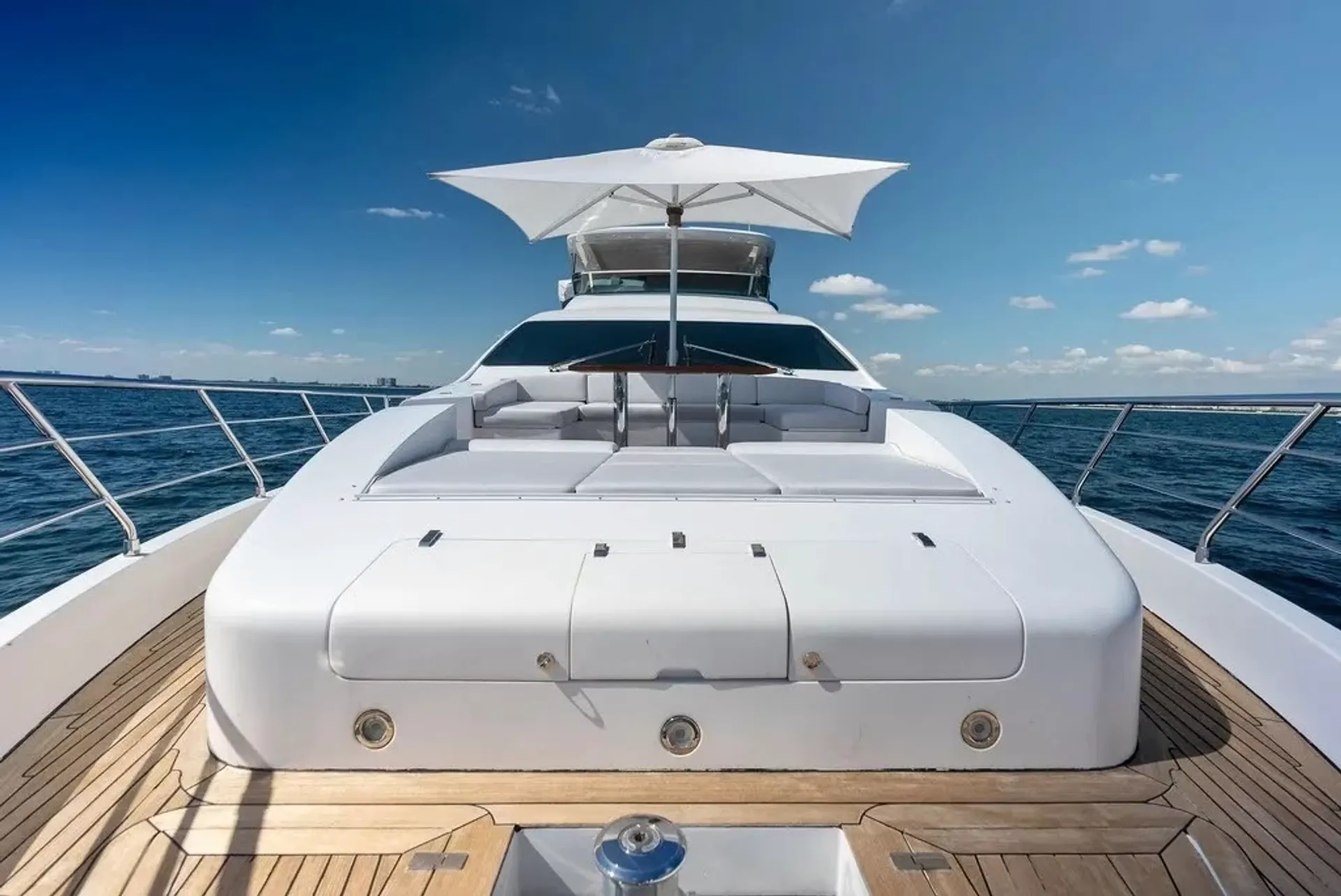 Azimut 88 in Miami, FL — photo 5
