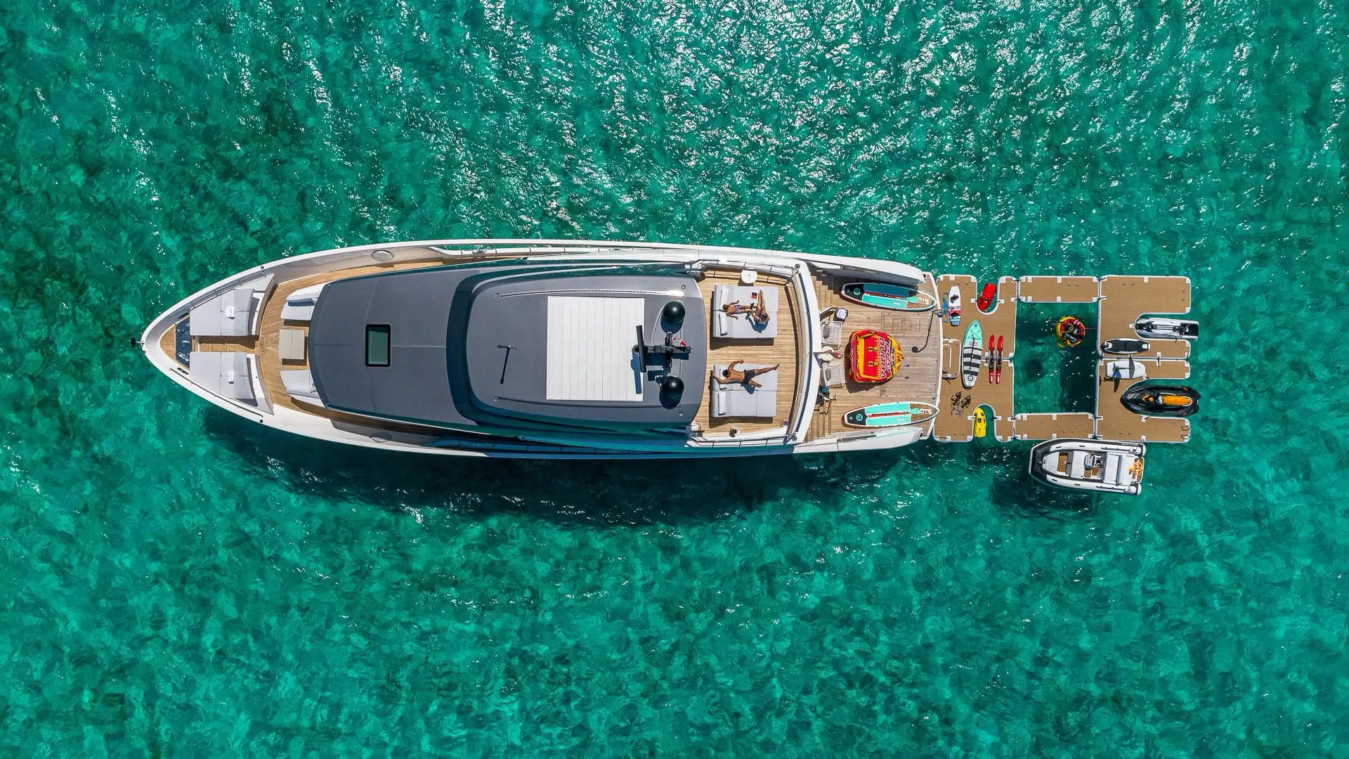 88ft San Lorenzo w/ Jet Skis, Seabobs, Paddleboard & More!
