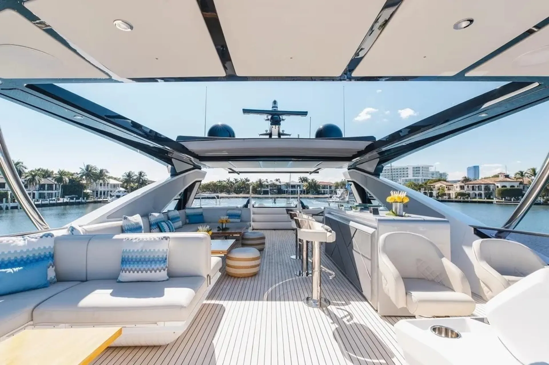 Sunseeker 90' Fly in Montauk, NY — photo 5