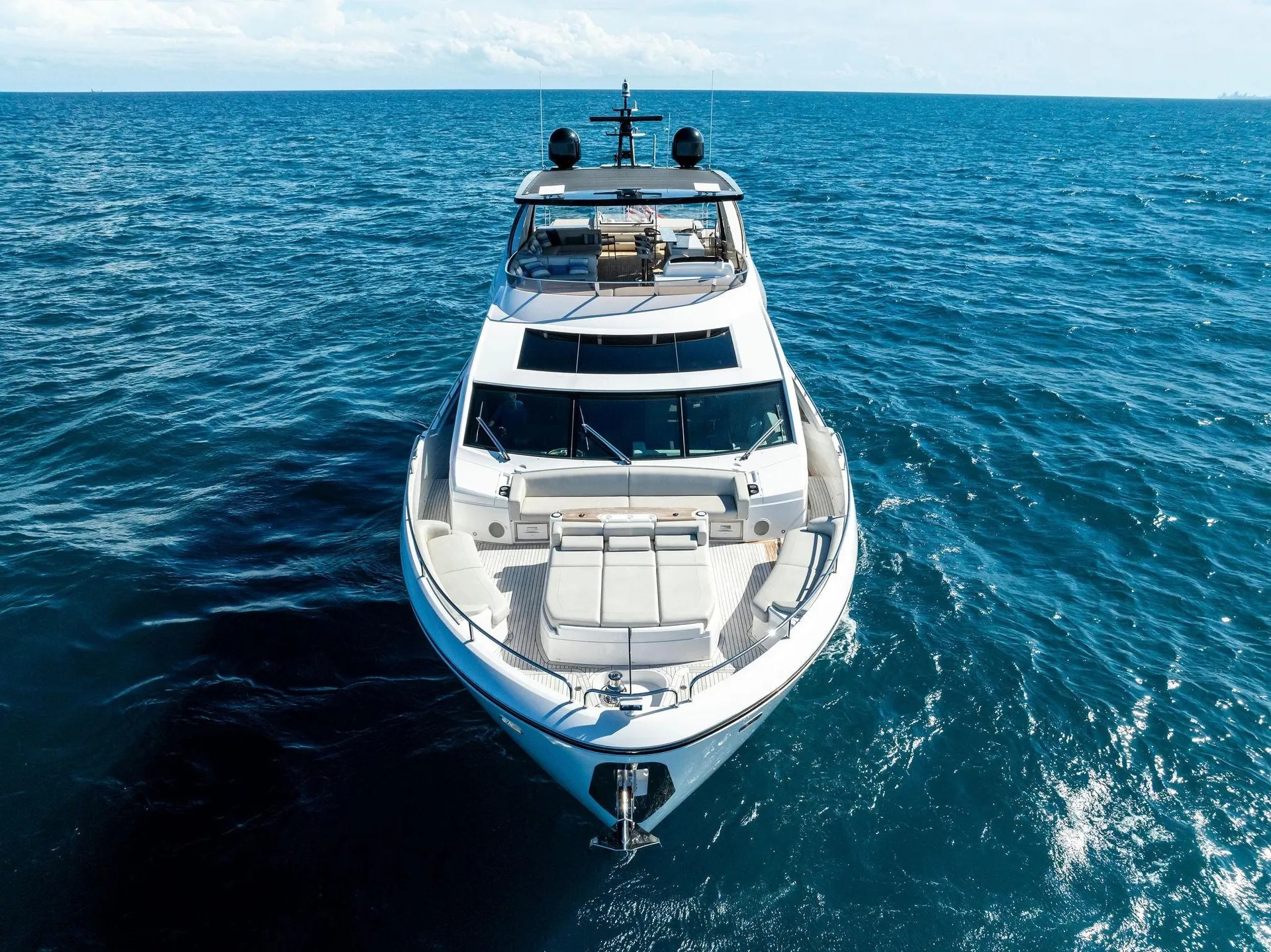 Sunseeker 90' Fly in Montauk, NY — photo 3