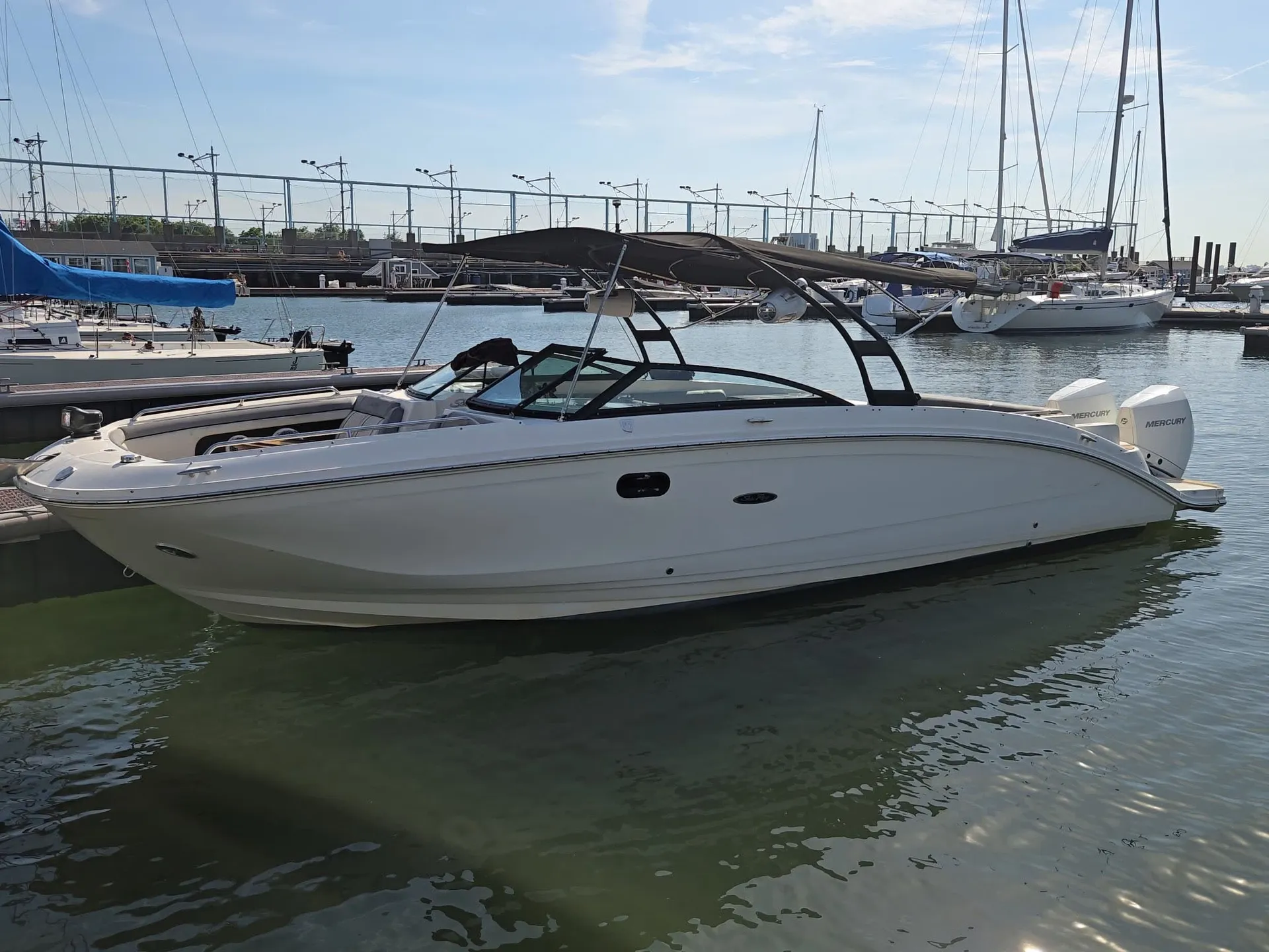 Sea Ray Boats SDX in Brooklyn, NY — photo 2
