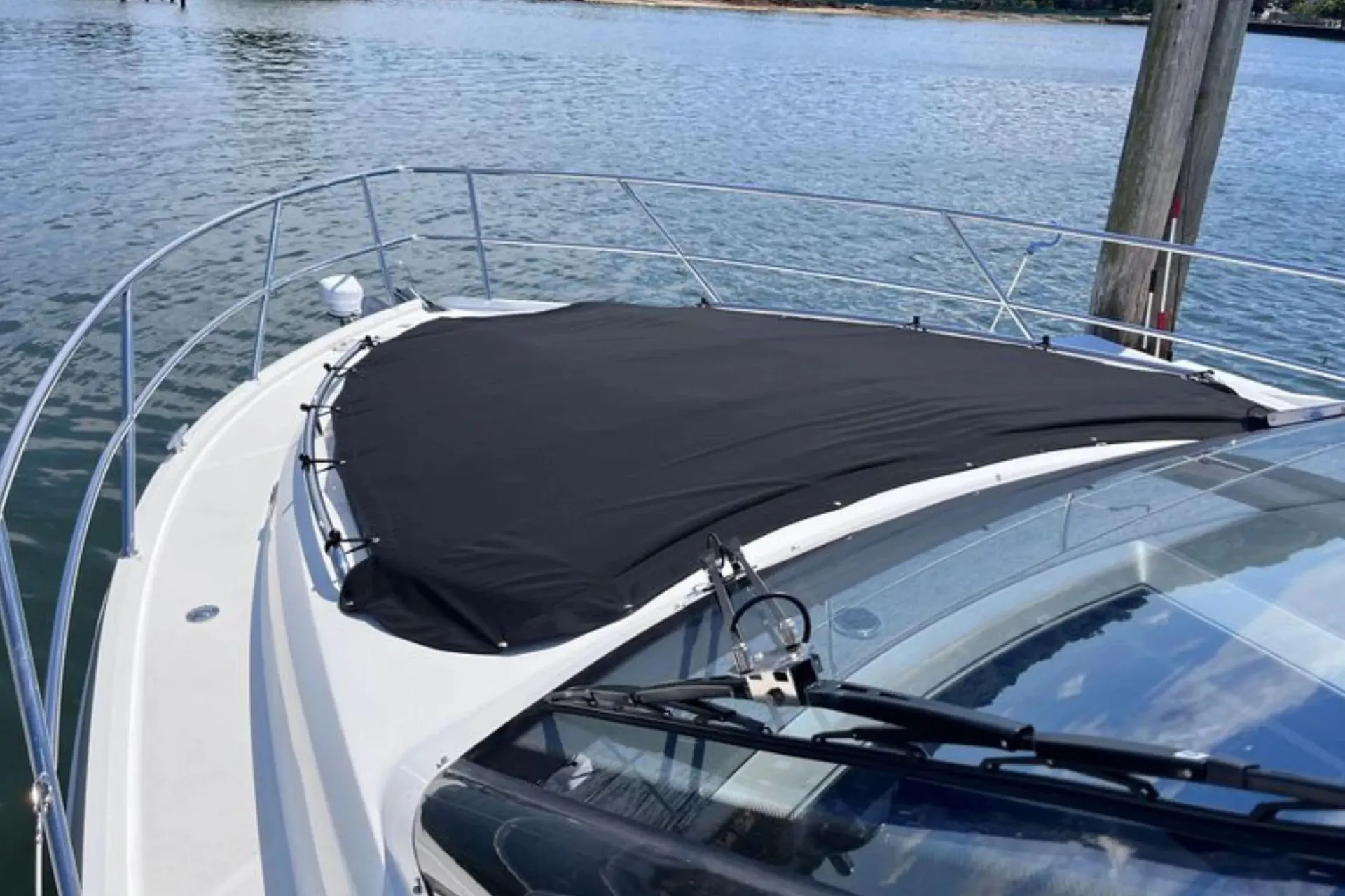 Galeon 425 HTS in Port Washington, NY — photo 4