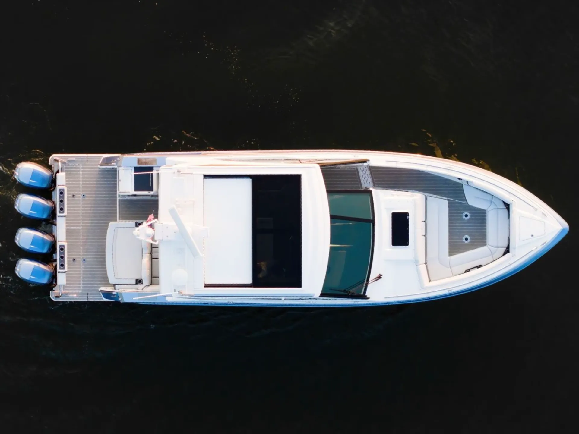 Ferretti Yachts 43 in Glen Cove, NY — photo 2