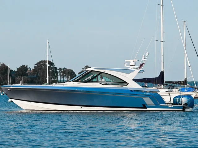 Rent a Ferretti Yachts motor yacht in Glen Cove, NY near me