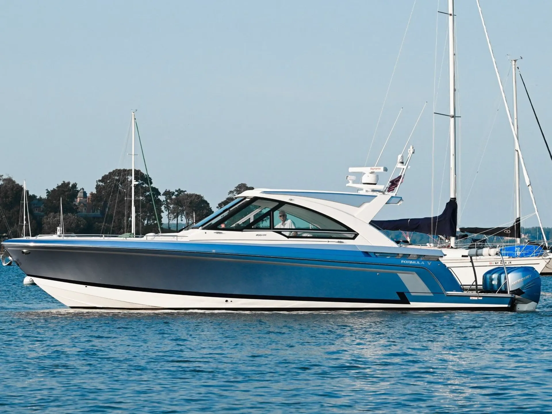 Ferretti Yachts 43 in Glen Cove, NY