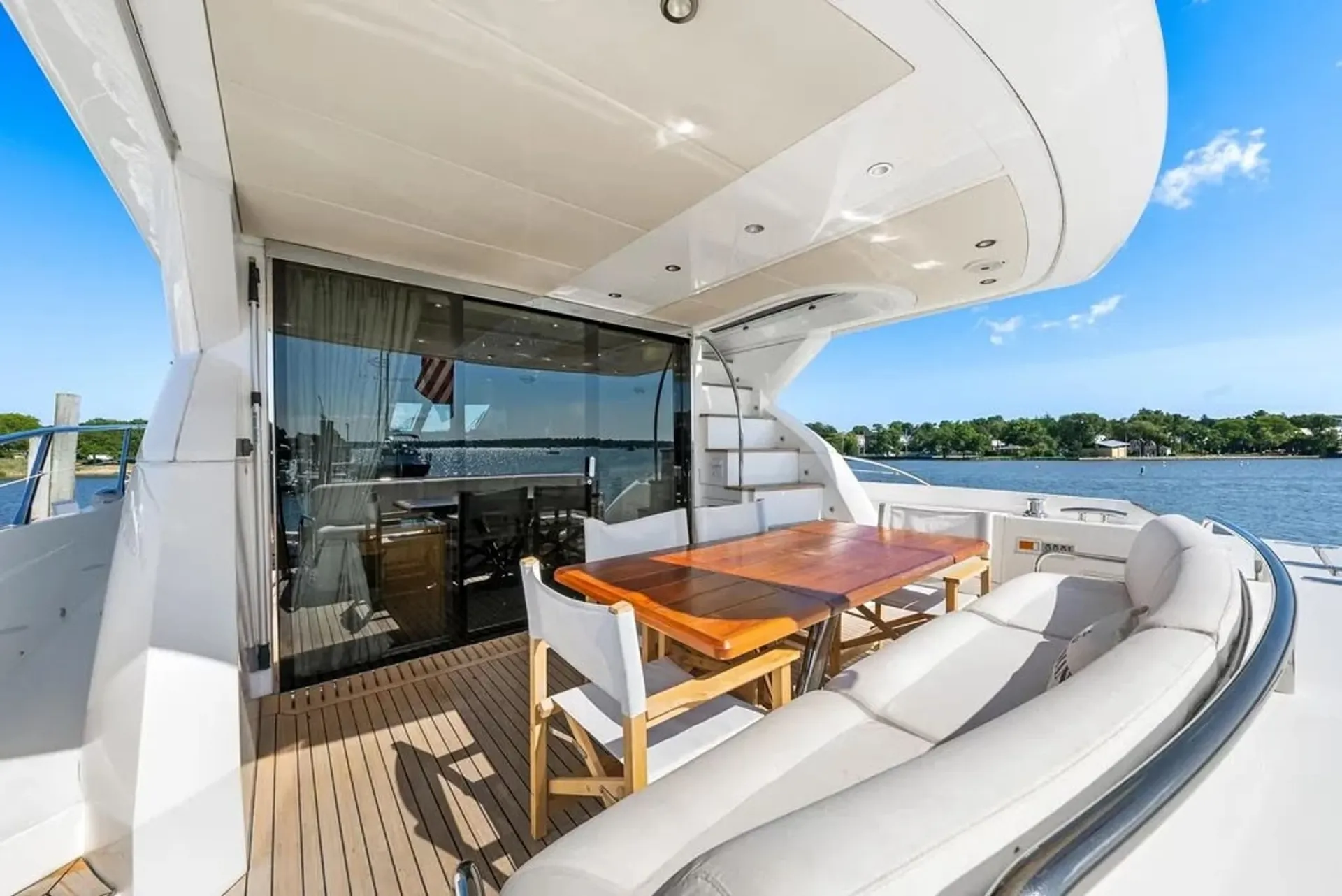 Sunseeker Manhattan 68 in Port Washington, NY — photo 6