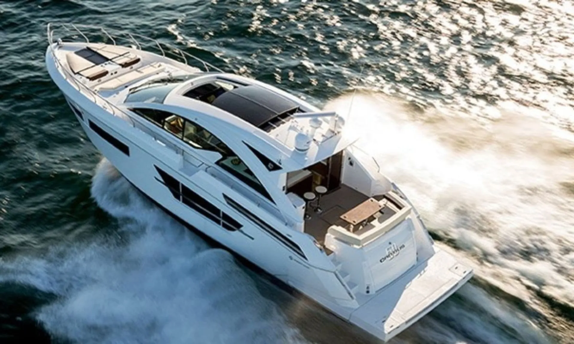 Cruisers Yachts Cantius in Glen Cove, NY — photo 2