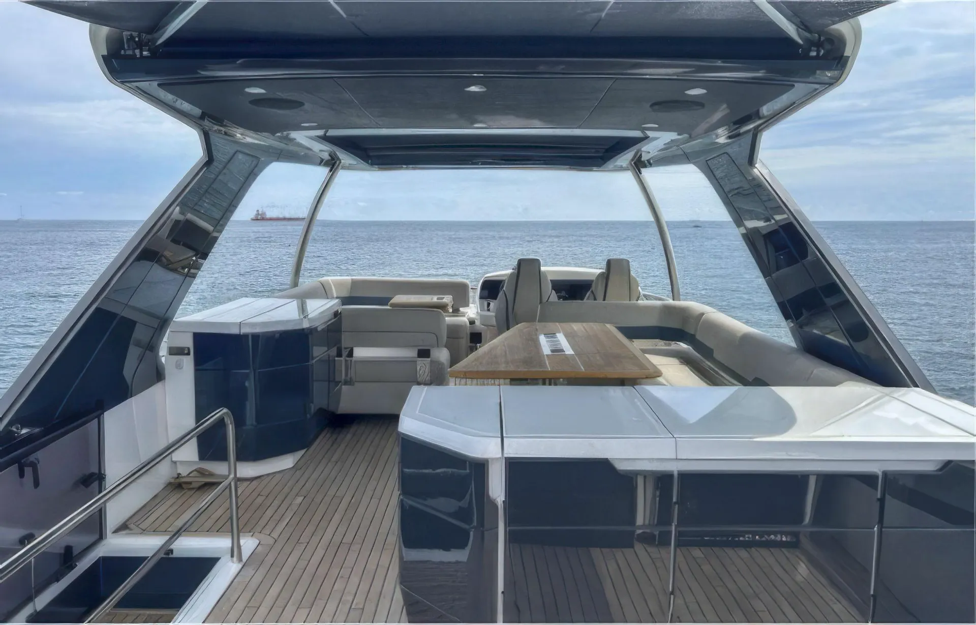 Luxe 68ft Fairline w/ A Paddleboard, Kayak &amp; More in Northeast, USA!