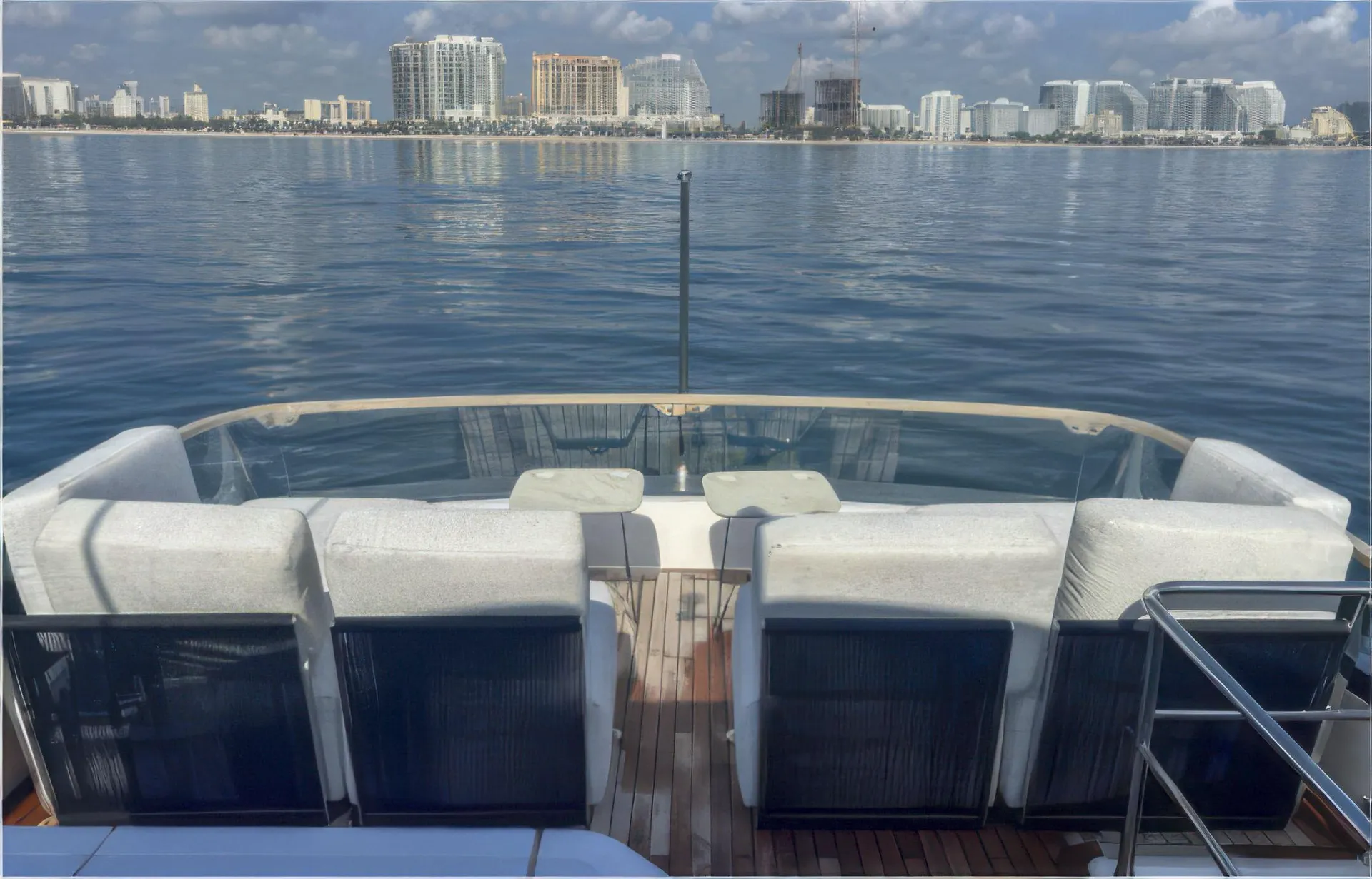 Luxe 68ft Fairline w/ A Paddleboard, Kayak &amp; More in Northeast, USA!