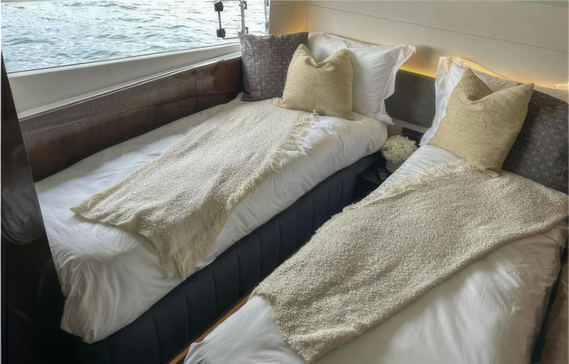 Luxe 68ft Fairline w/ A Paddleboard, Kayak &amp; More in Northeast, USA!