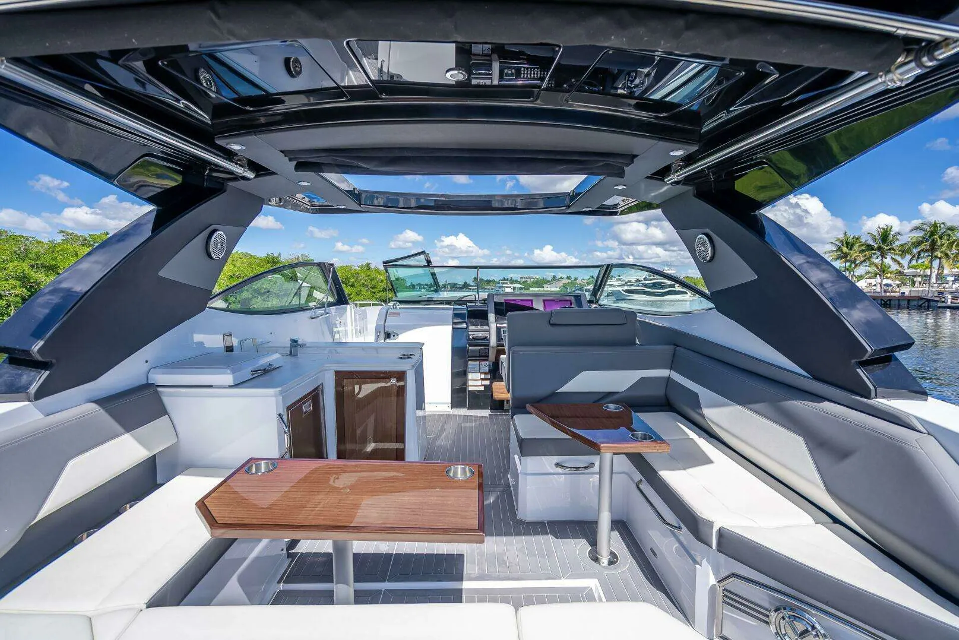 38 GLS Luxury Yacht | Mercury V8 300s | Premium Cruising