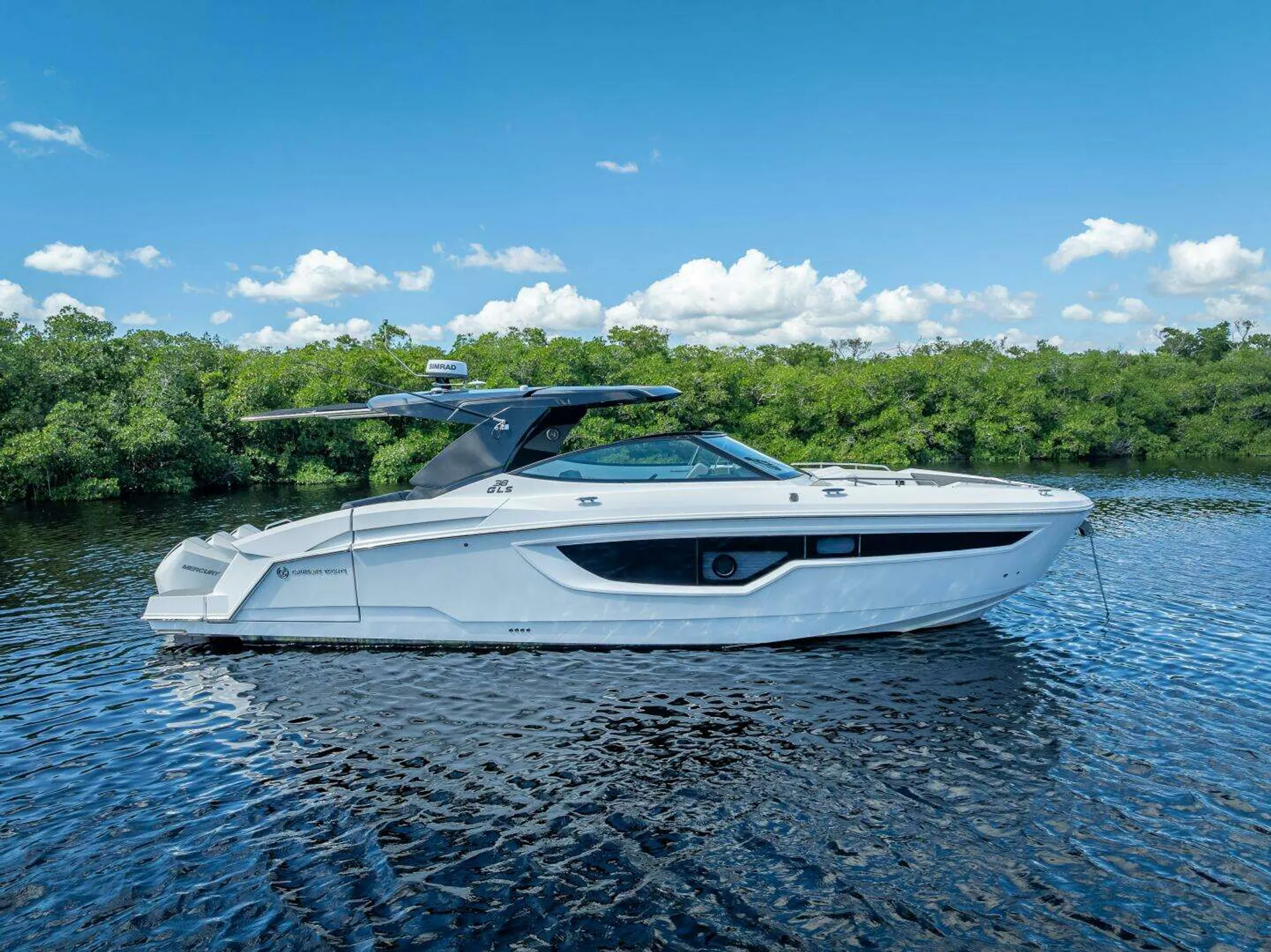38 GLS Luxury Yacht | Mercury V8 300s | Premium Cruising