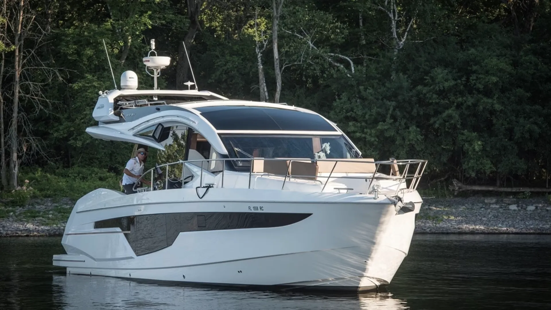 Galeon 510 Skydeck in East Hampton, NY — photo 8