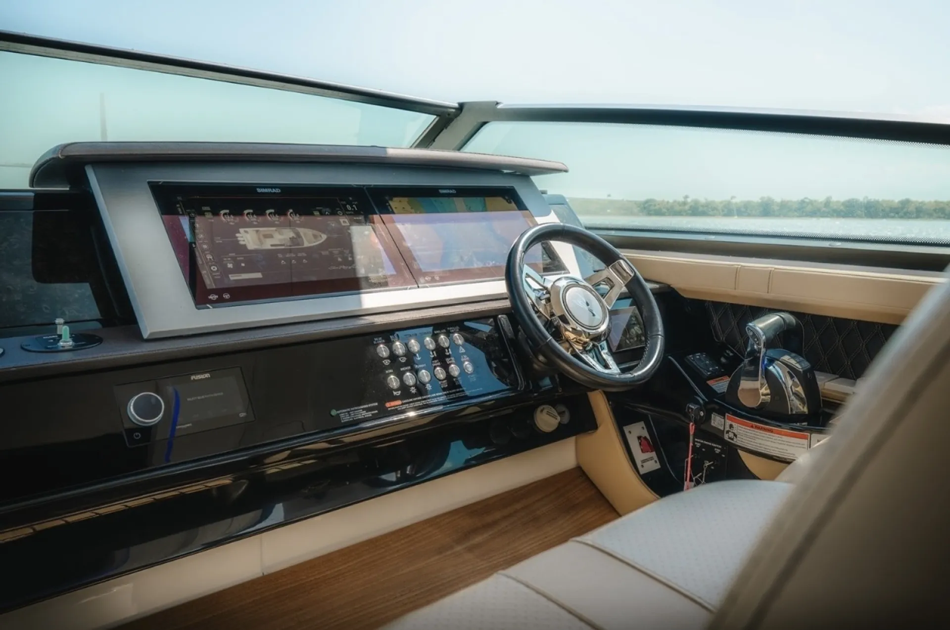 SEA RAY BOATS 400 SLX in Miami Beach, FL — photo 3