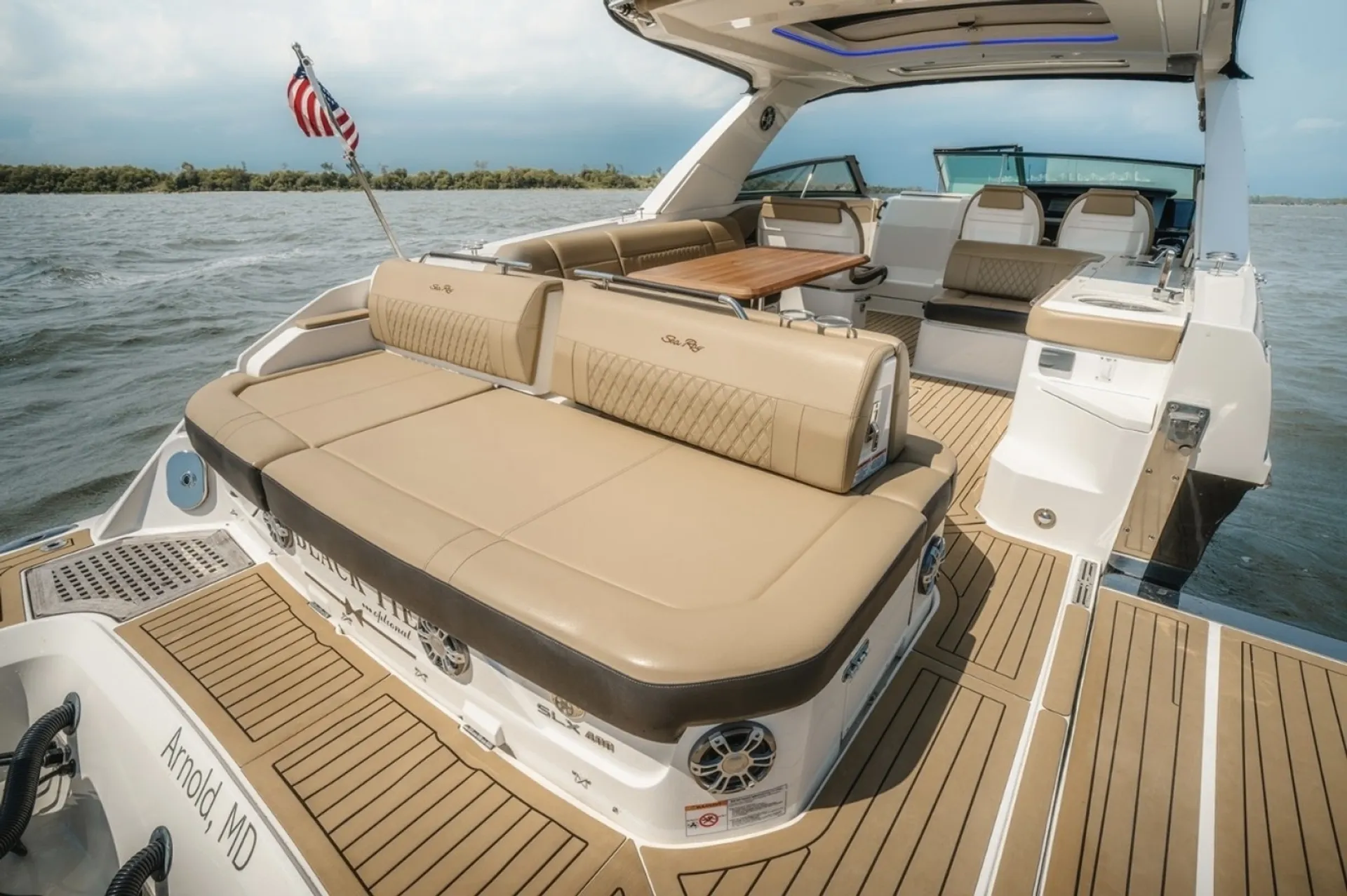 2021 Sea Ray SLX 400 — Luxury, Performance & Fun on the Water