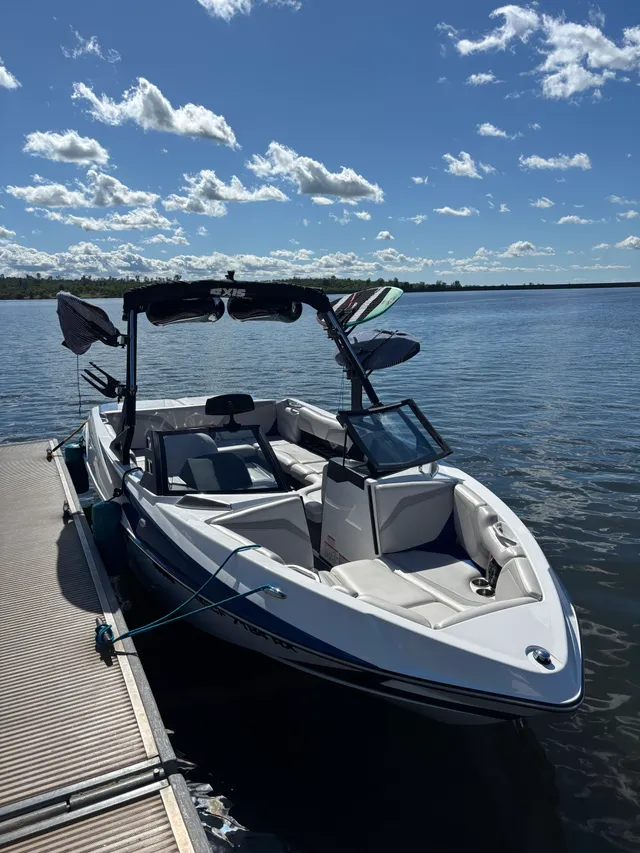 Rent a AXIS WAKE RESEARCH ski and wakeboard in Sacramento, CA near me