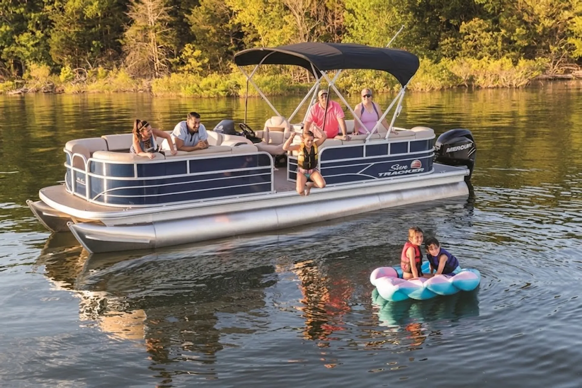 SUN TRACKER PARTY BARGE 20 DLX in Granbury, TX — photo 4