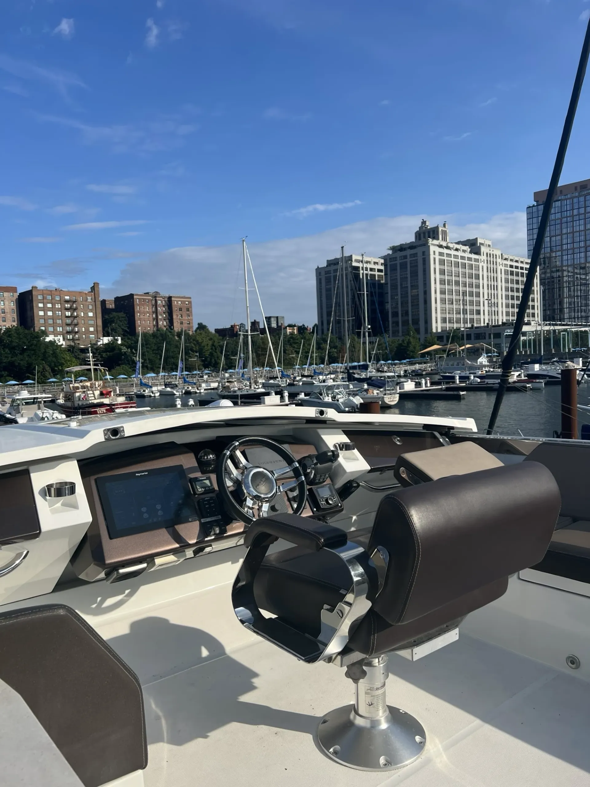 Galeon 560 Sky in Brooklyn, NY — photo 7