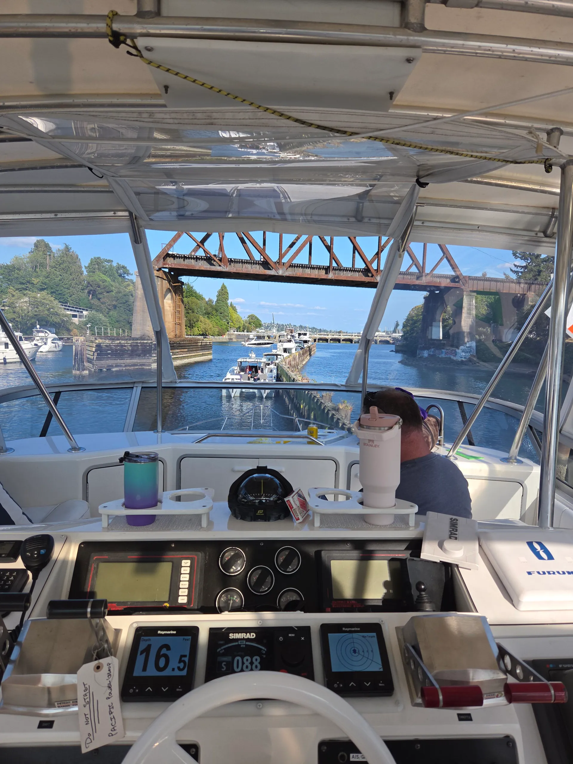Luxury 55' Sea Ray Yacht | Seattle Skyline & Lake Washington Cruises